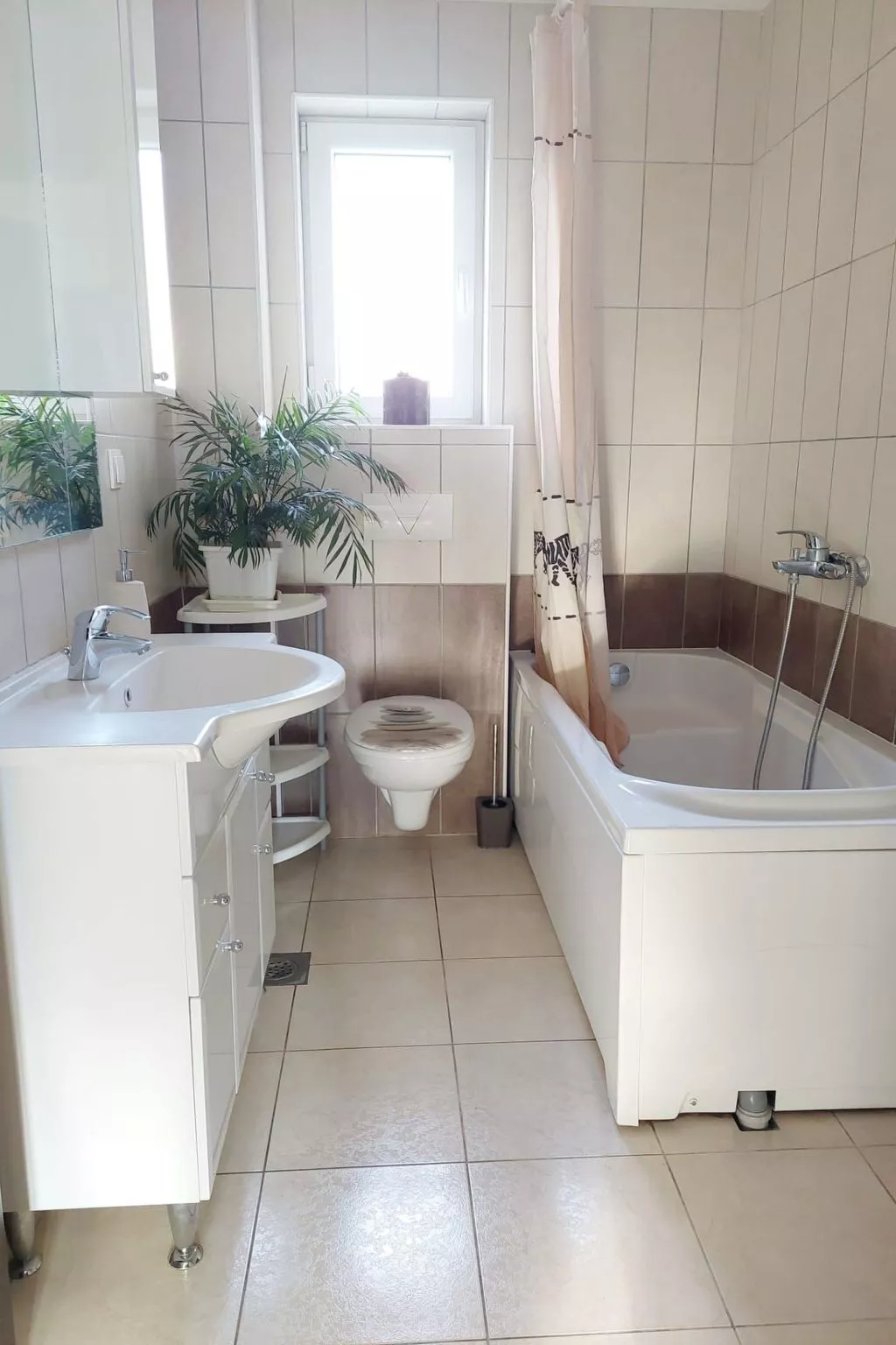 Villa Ivy mit perfekter Privatsphäre, Pool, Sauna - Binnen