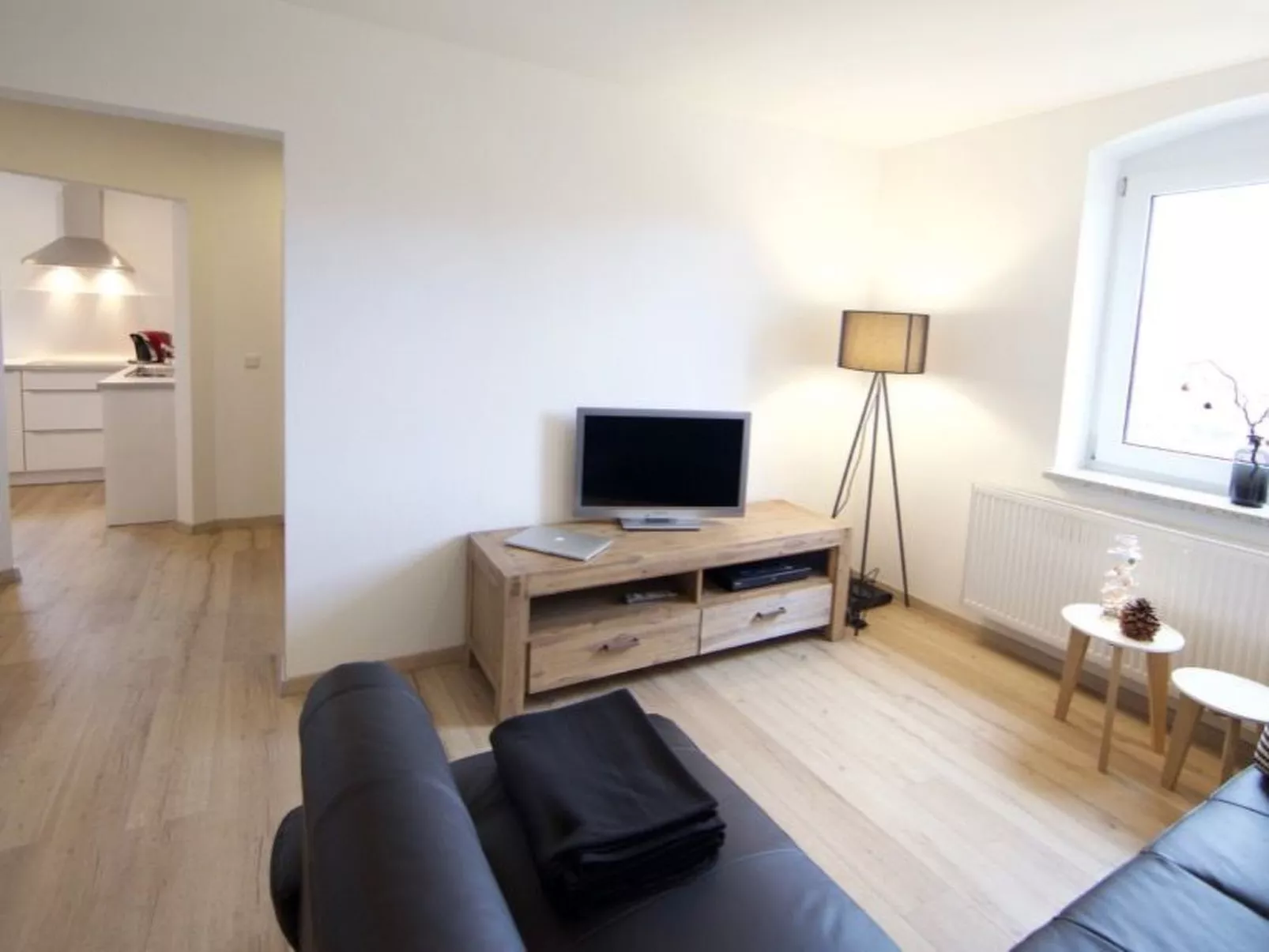 Helle und moderne Ferienwohnung mit Terrasse-Binnen