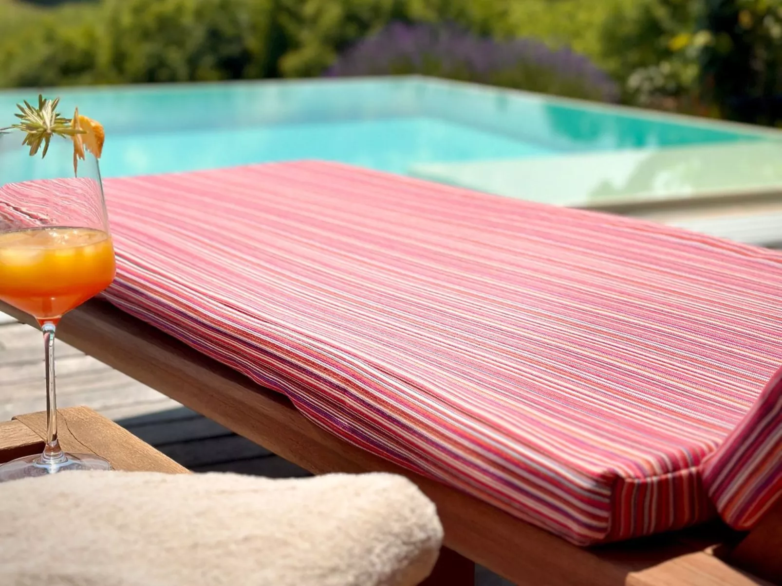 Das Rizzi - Freistehendes Haus mit Panoramapool-Buiten