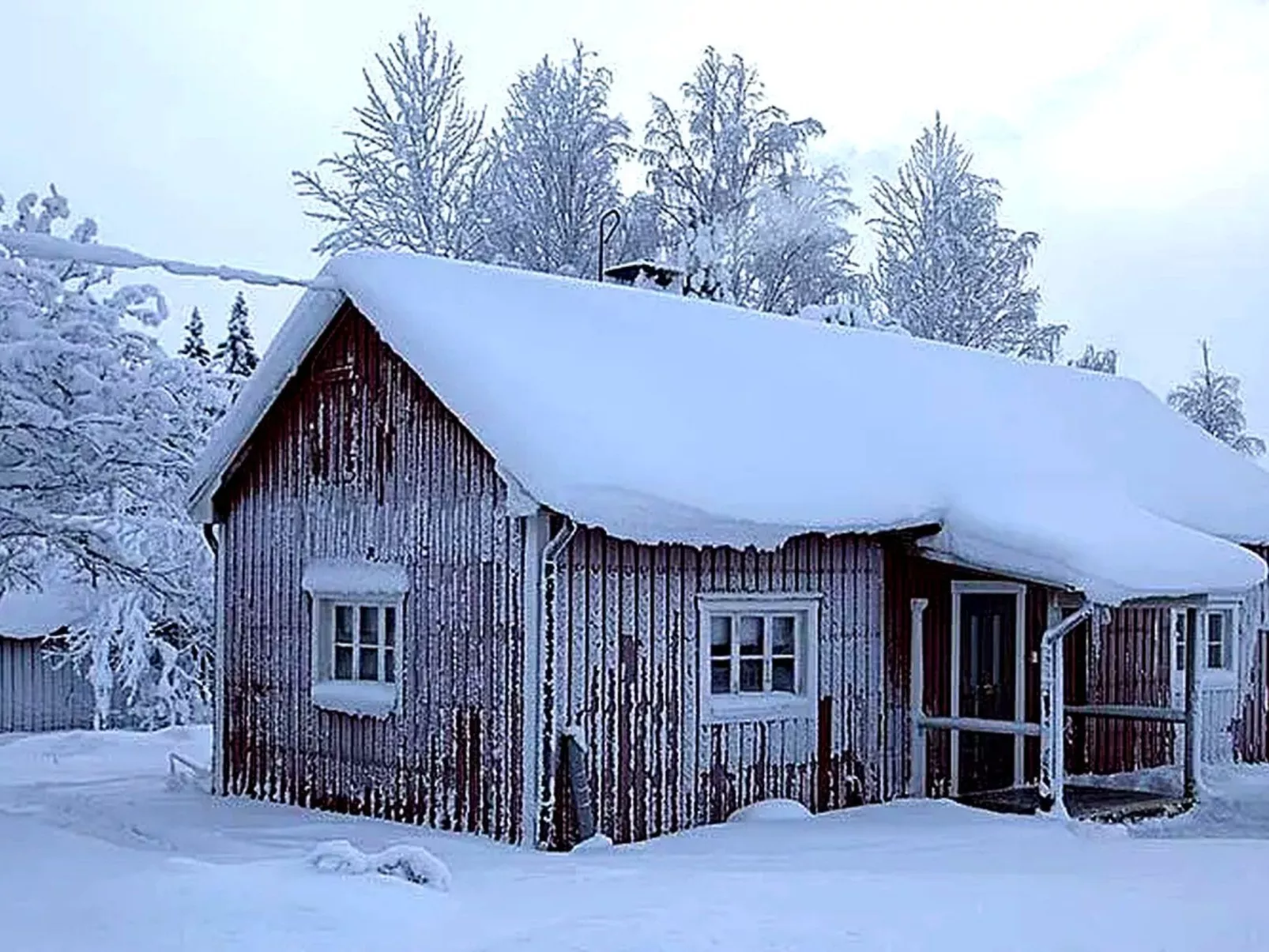 Am Wald mit Kaminofen und Veranda-Buiten