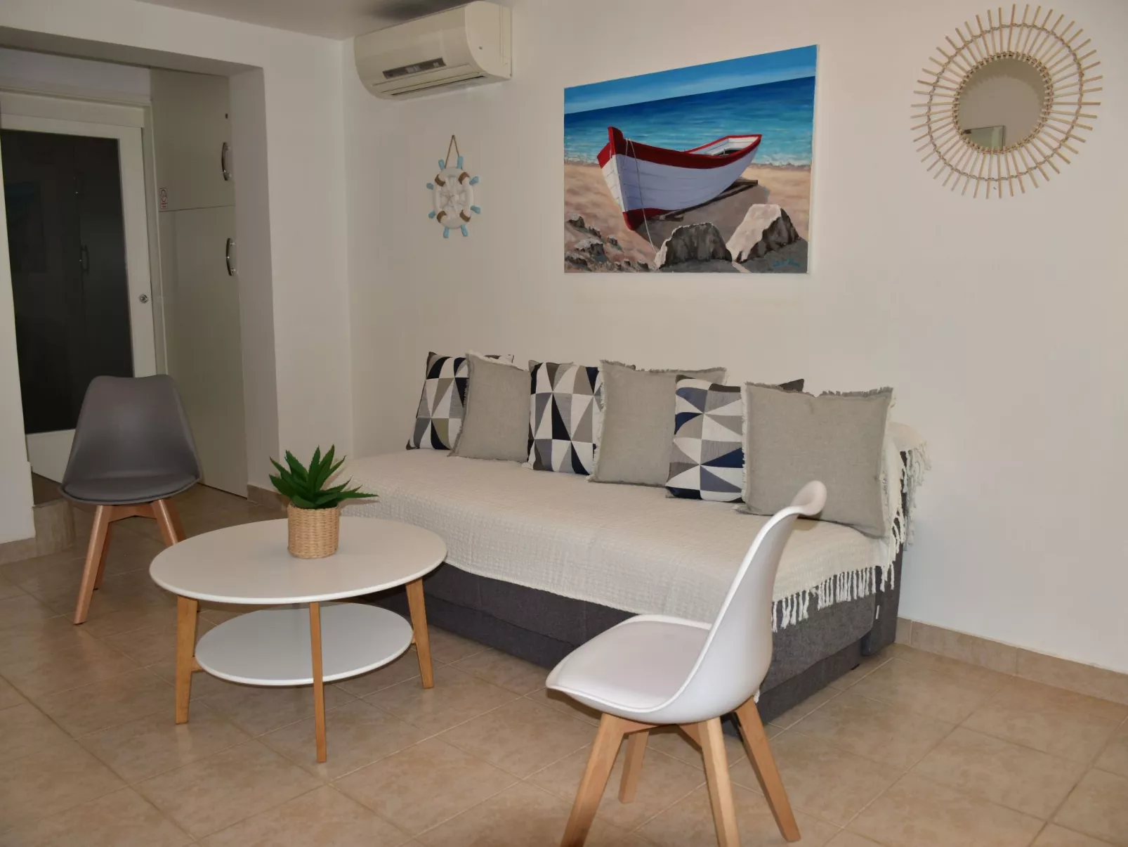 Mit Blick auf das Wasser-Binnen