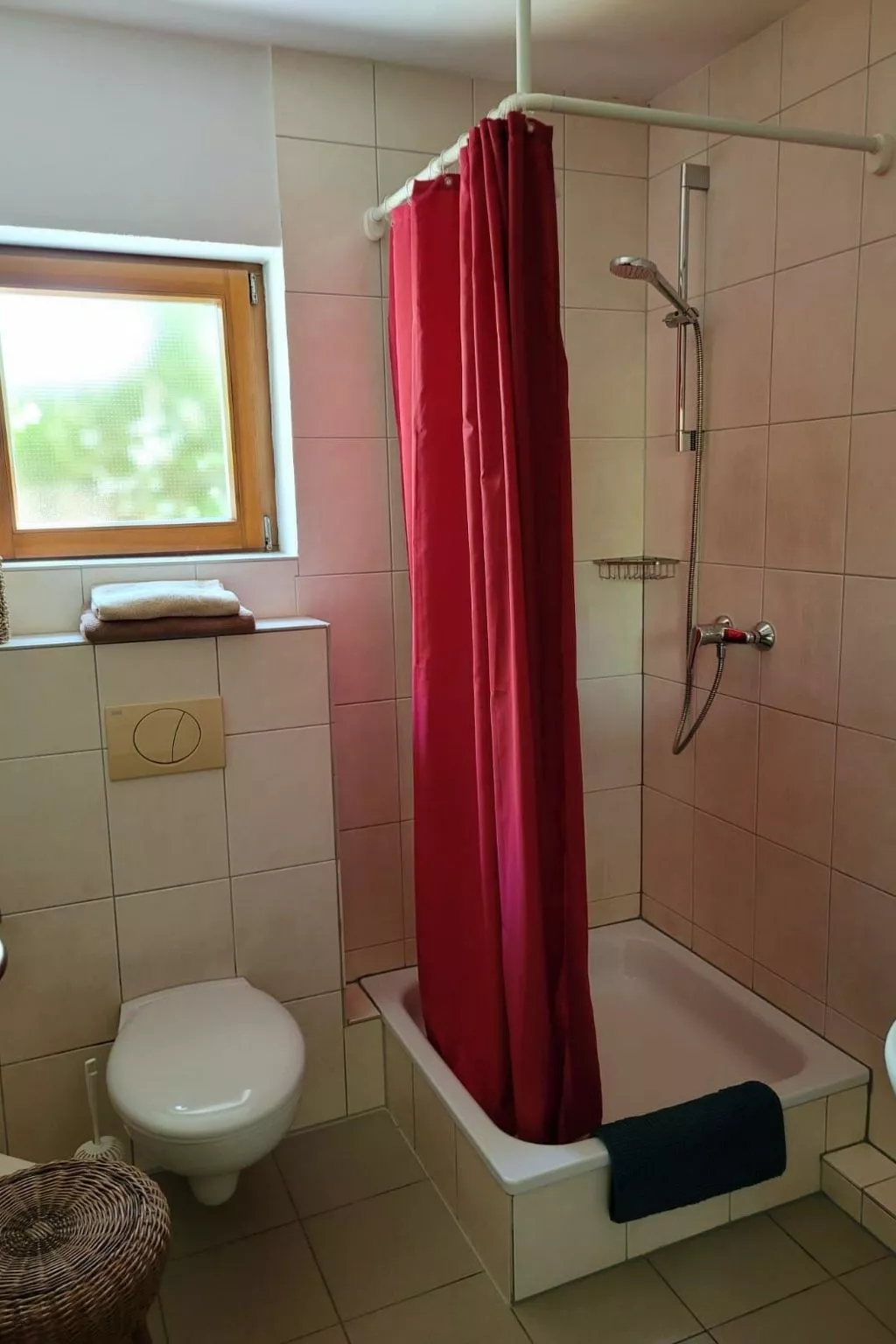 Essenheim-Image-tags.info