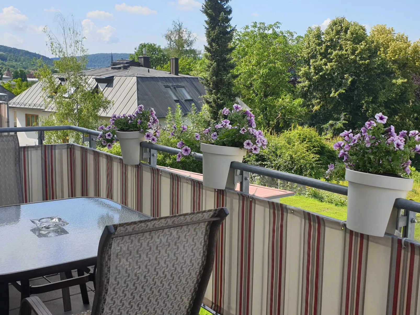Große Wohnung mit Balkon in Bad Kissingen-Buiten
