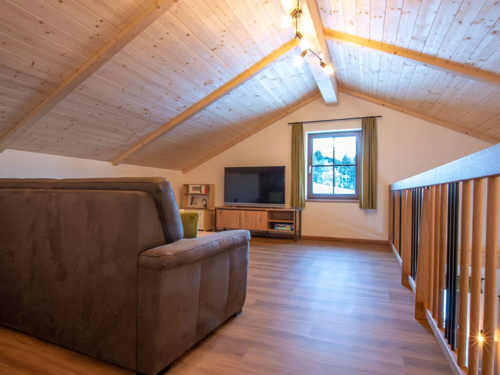 Alpen Chalet-Image-tags.info