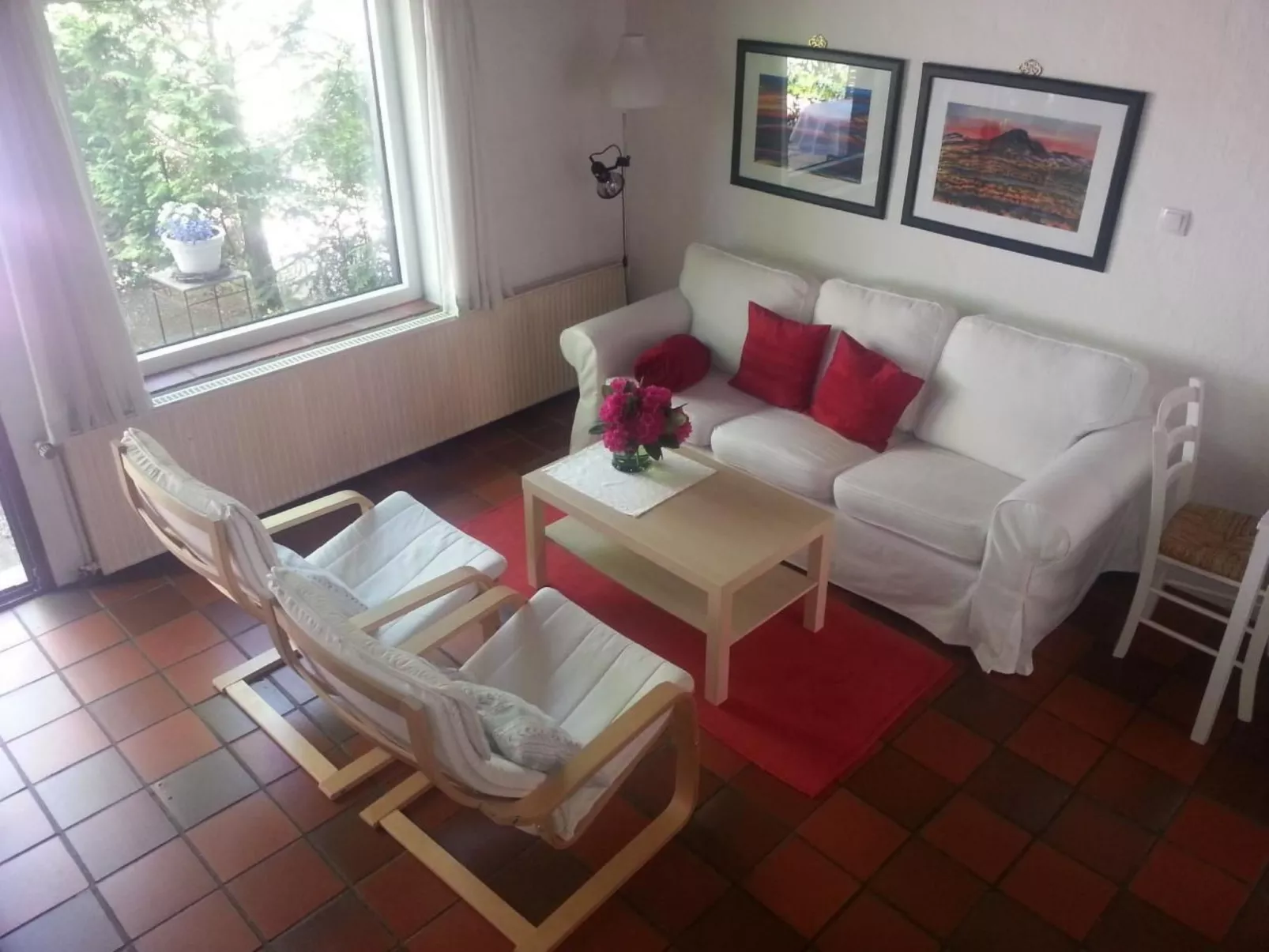 Große Ferienwohnung mit Garten, Grill und Terrasse-Binnen