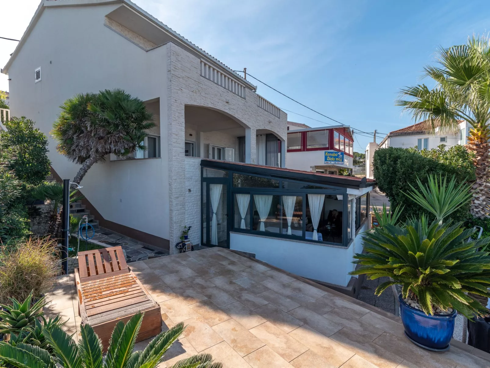 Geräumige Ferienwohnung mit Meerblick-Binnen