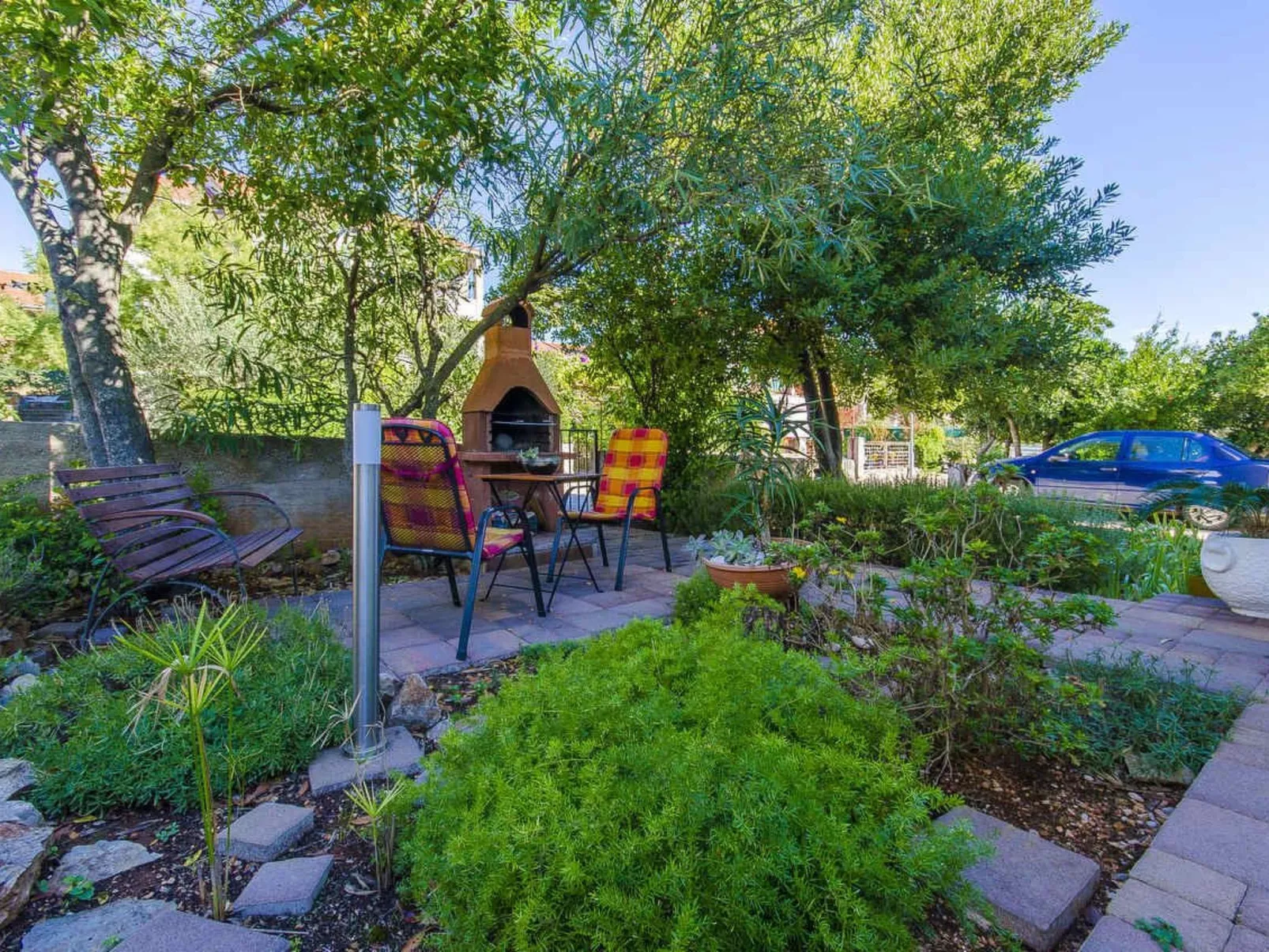 Komplex Oliva mit Pool und großem Garten-Buiten