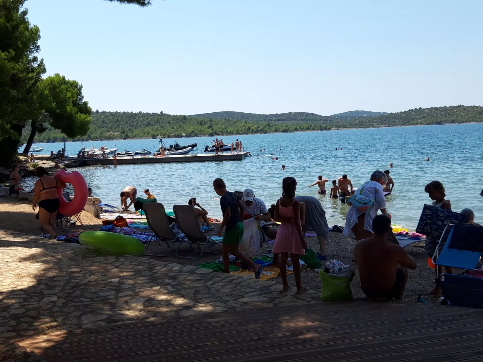 Mit Blick auf das Wasser-Buiten