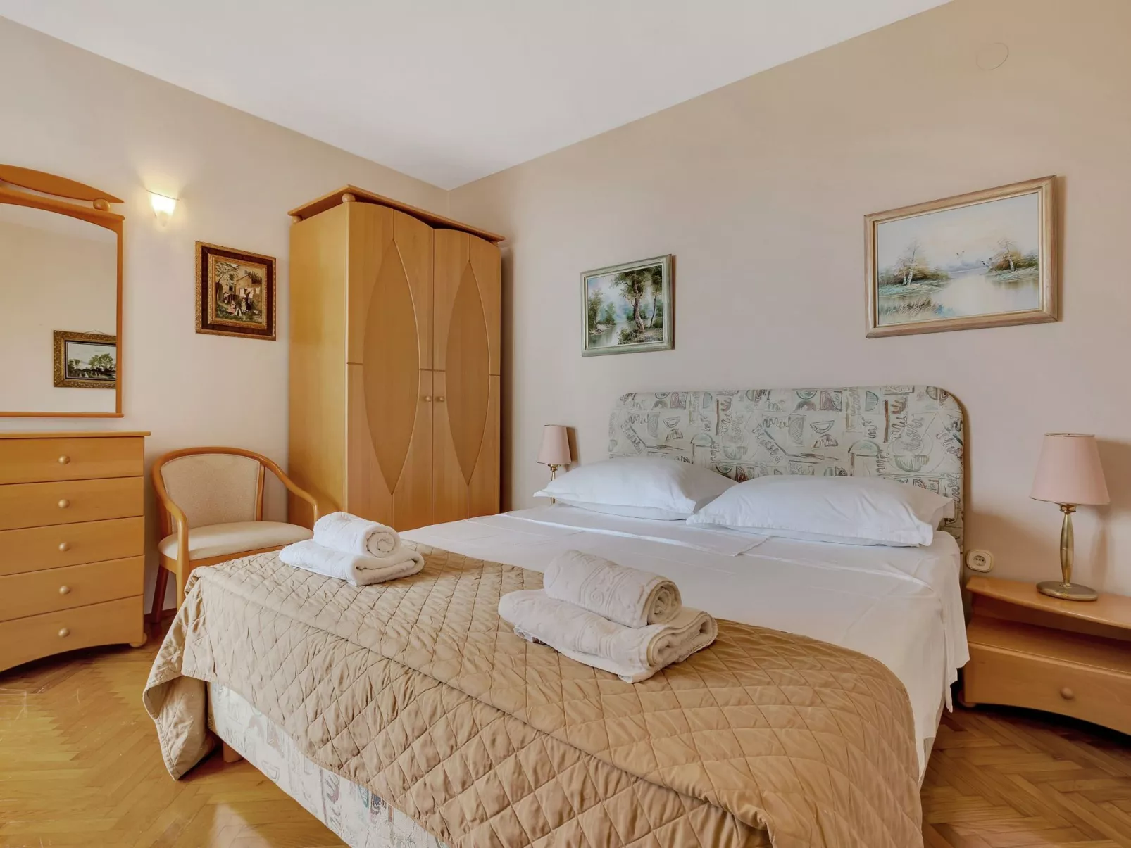 Wohnung in Drašnice mit Schönem Garten-Binnen