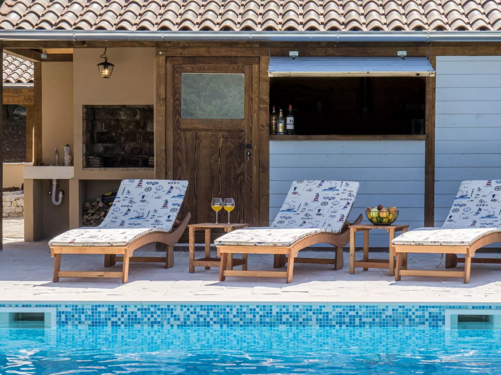 Nettes Ferienhaus in Smoljanci mit Privatem Pool-Image-tags.info