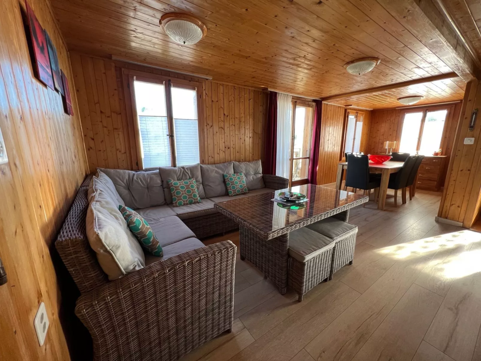 Chalet in der Nähe des Sees 3 Minuten zu Fuß entfernt-Binnen