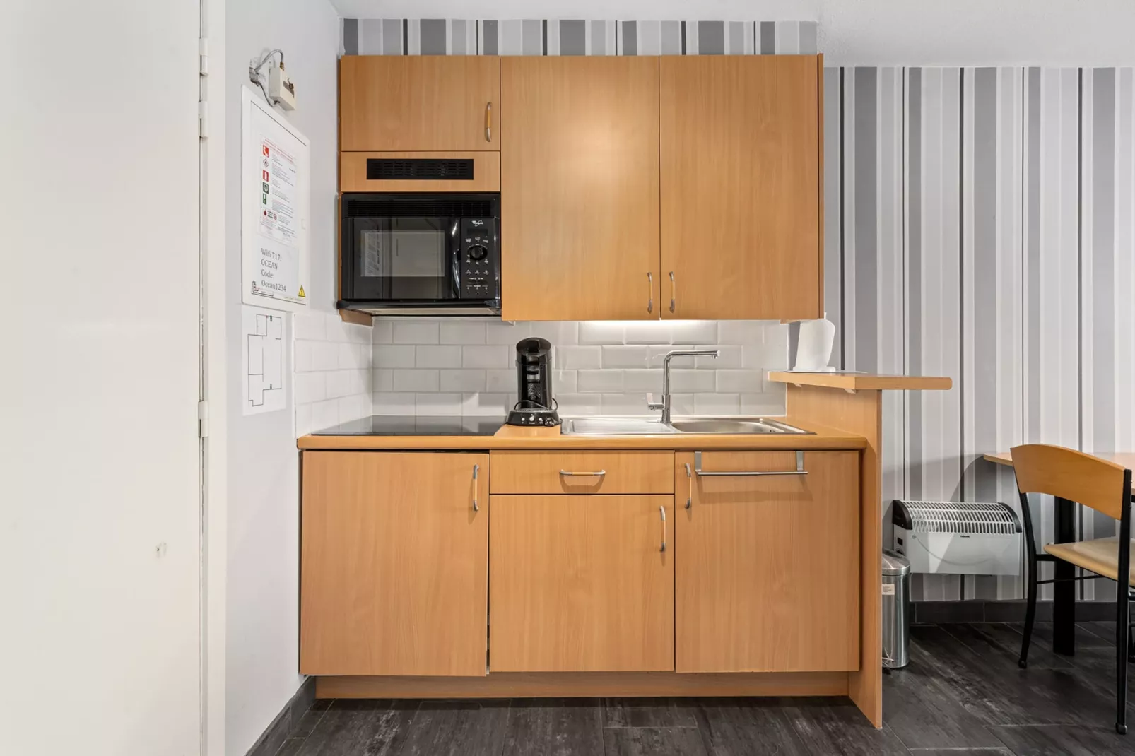 Ocean Suites 717-Keuken