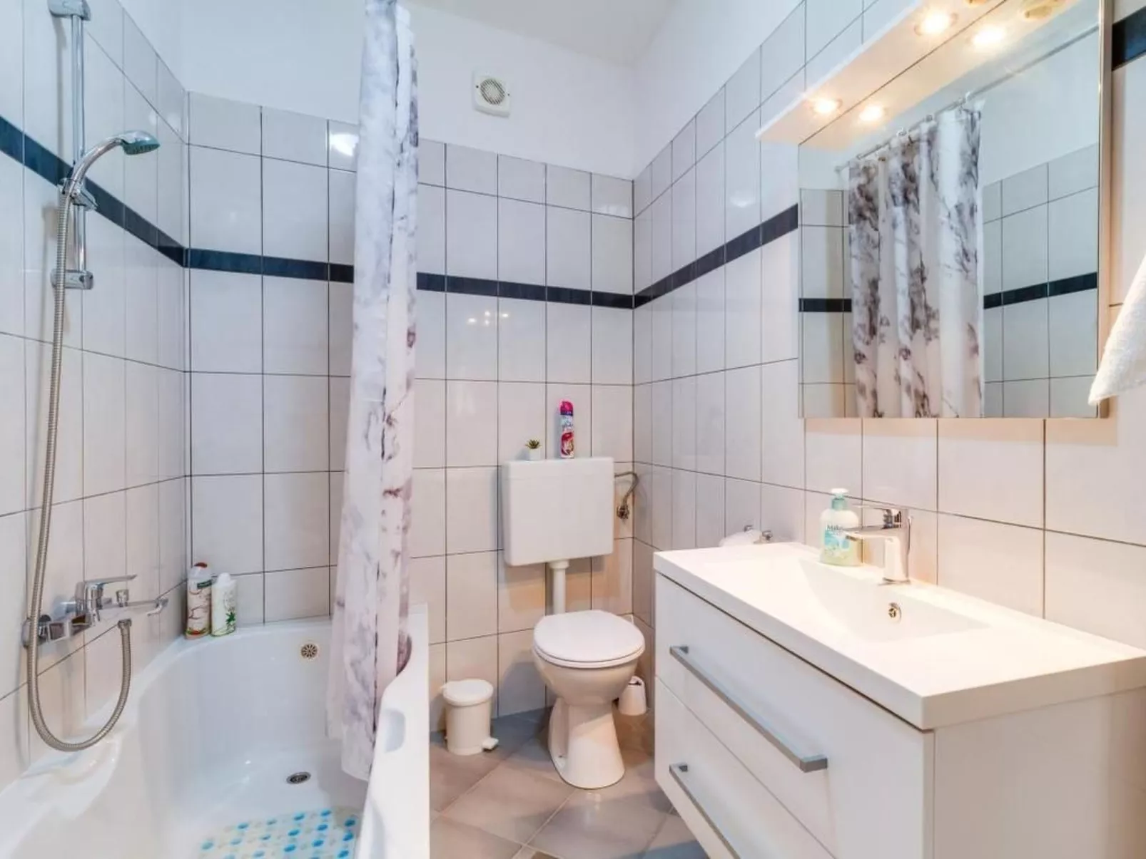 Haus Furlani mit schönem Garten und privatem Pool-Binnen