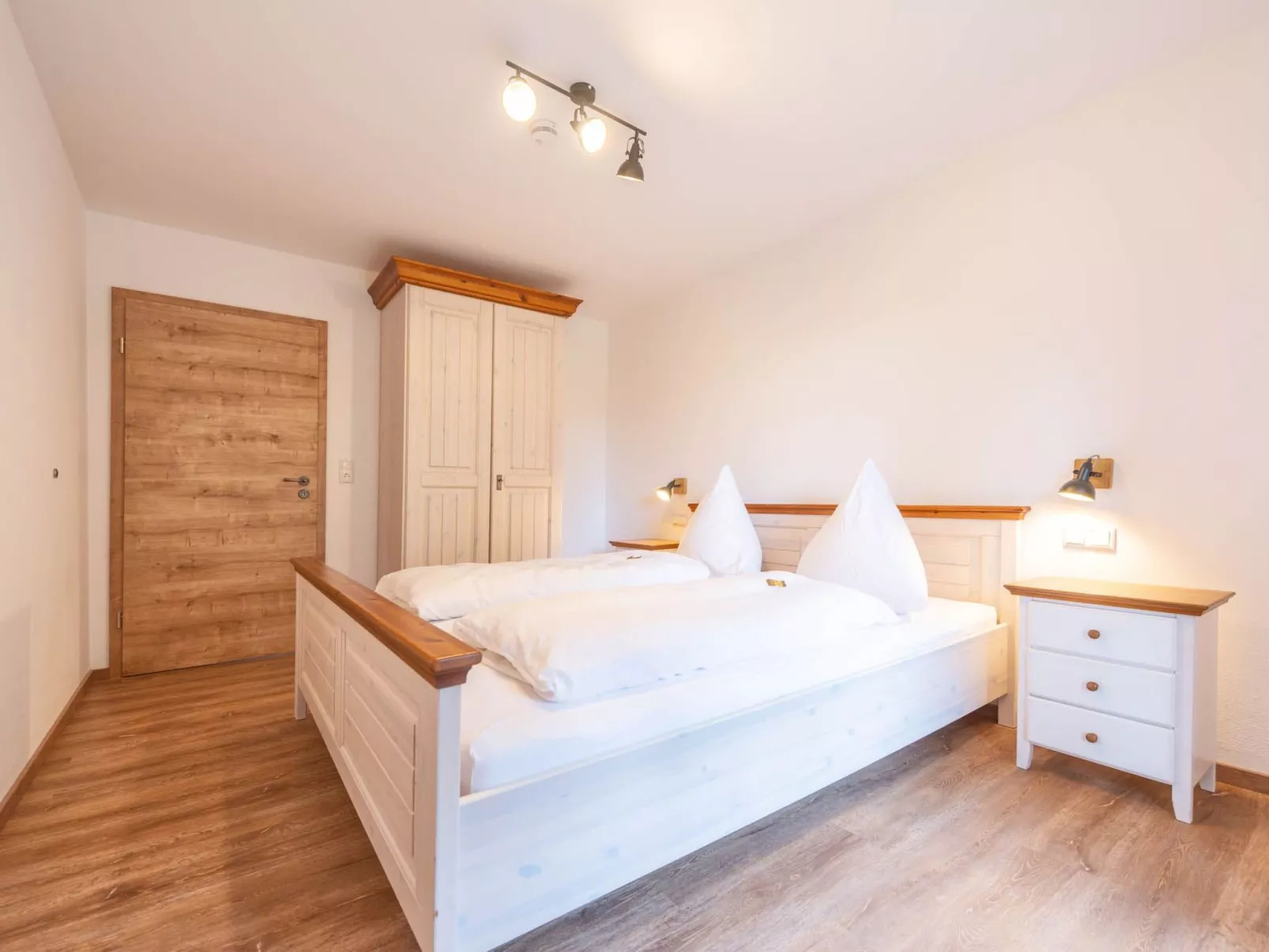  mit Terrasse und zwei Schlafzimmer-Binnen