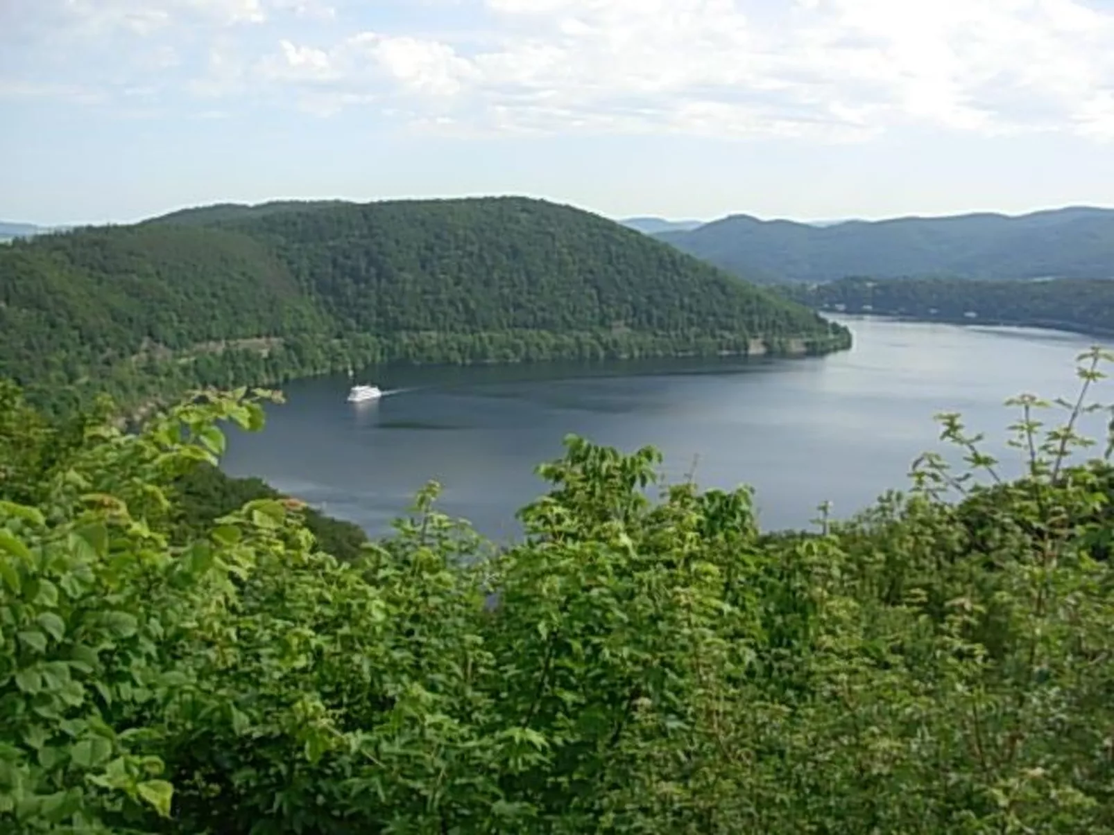 Grosse, hundfreundliche Ferienwohnung in der Nähe des Flusses-Buiten
