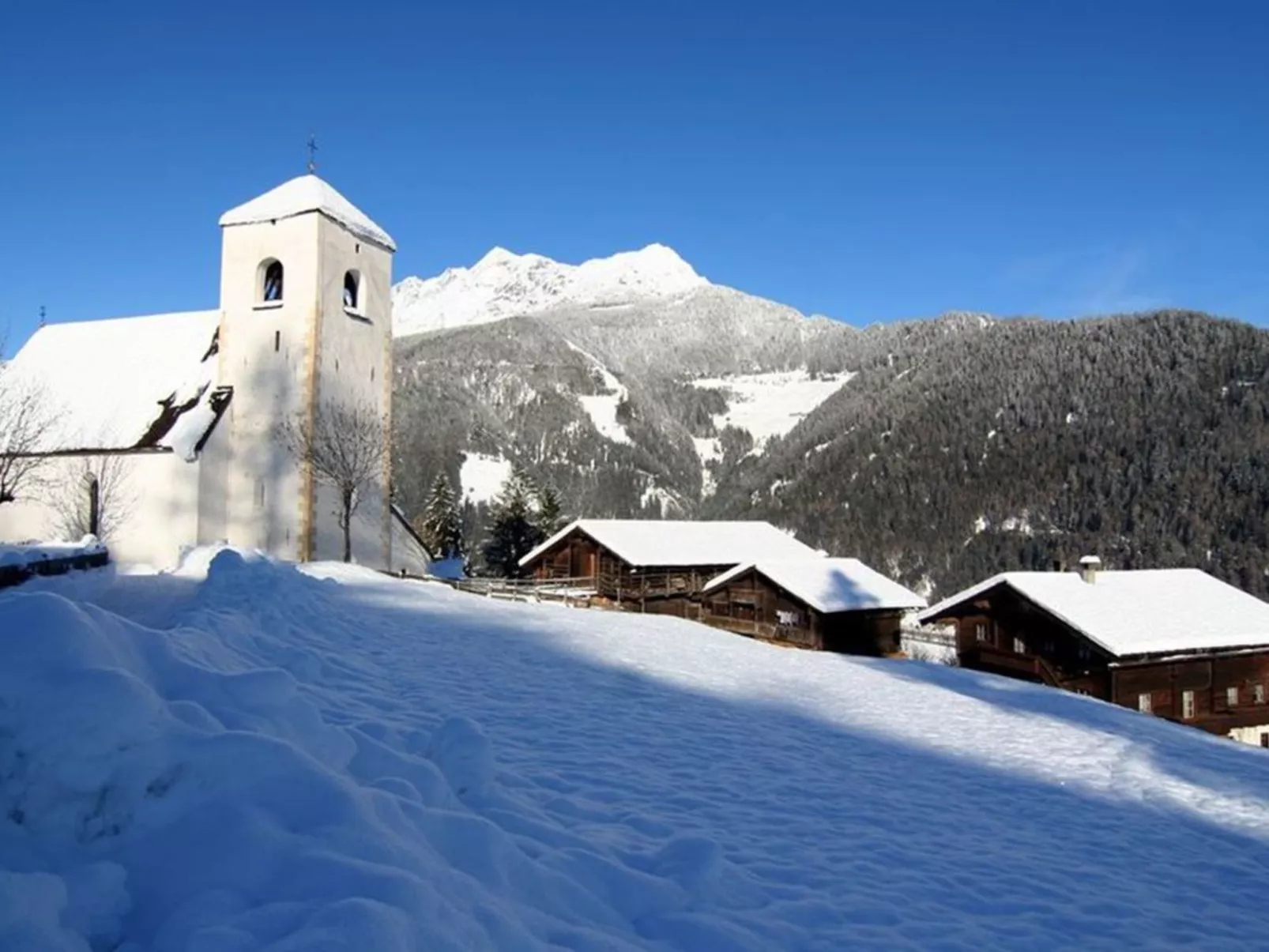 Hochwertige Ferienwohnung in Matrei In Osttirol-Buiten