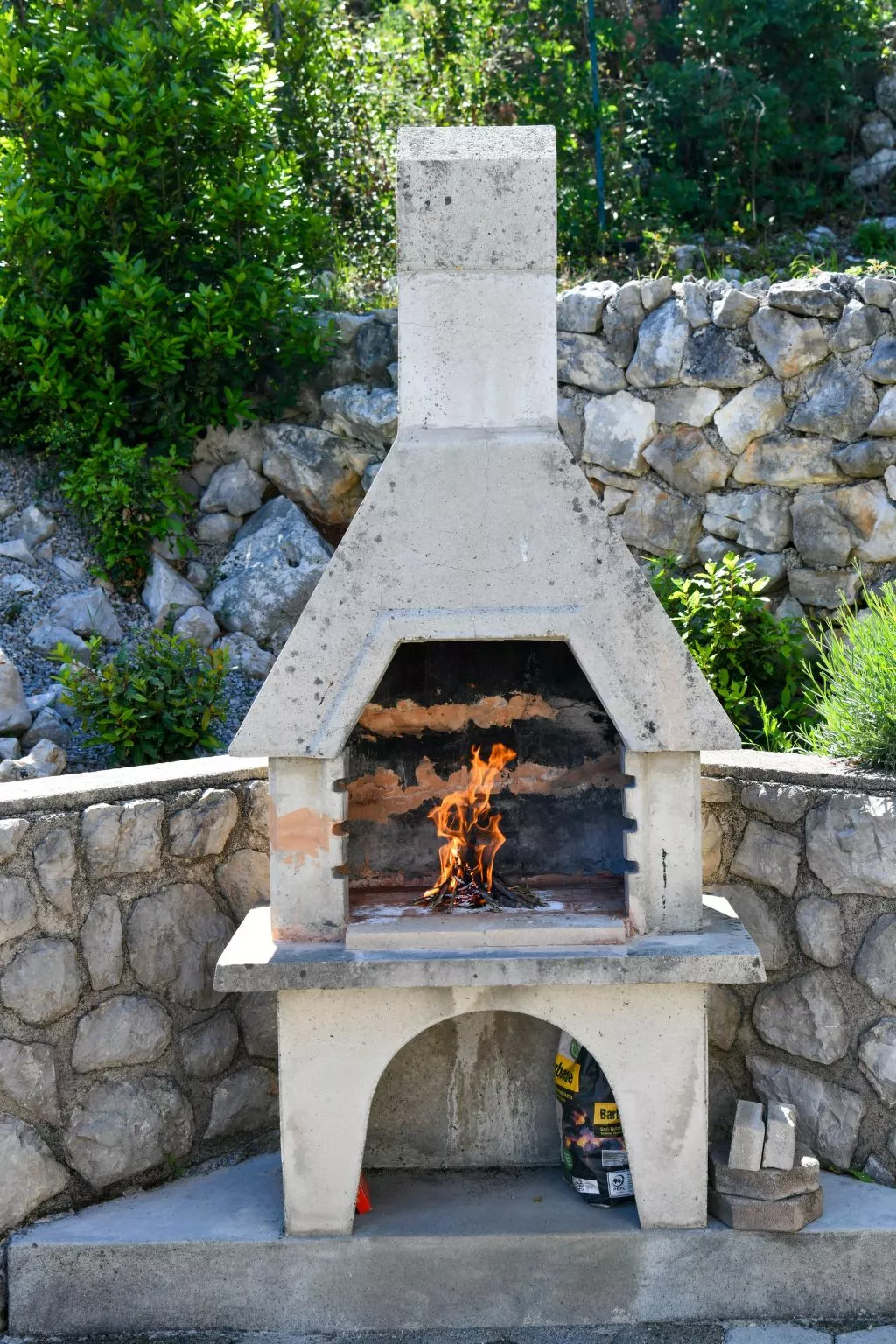 Ferienvilla mit Whirlpool-Buiten