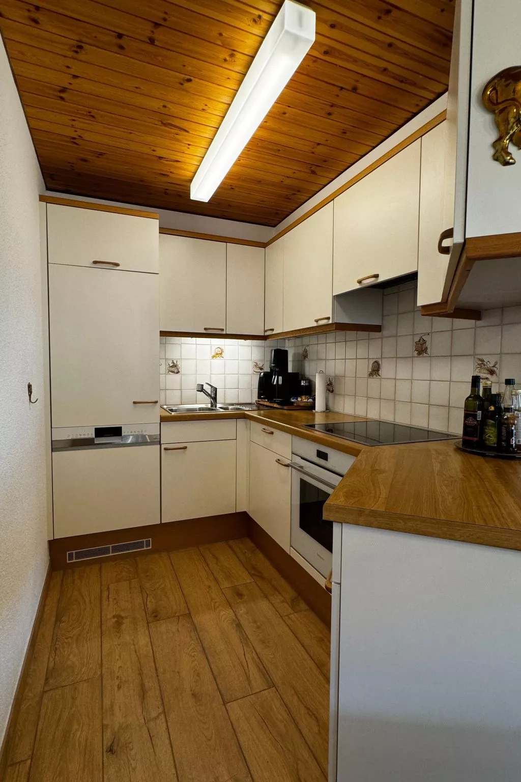 Chesa Blais, 2. OG-Image-tags.info