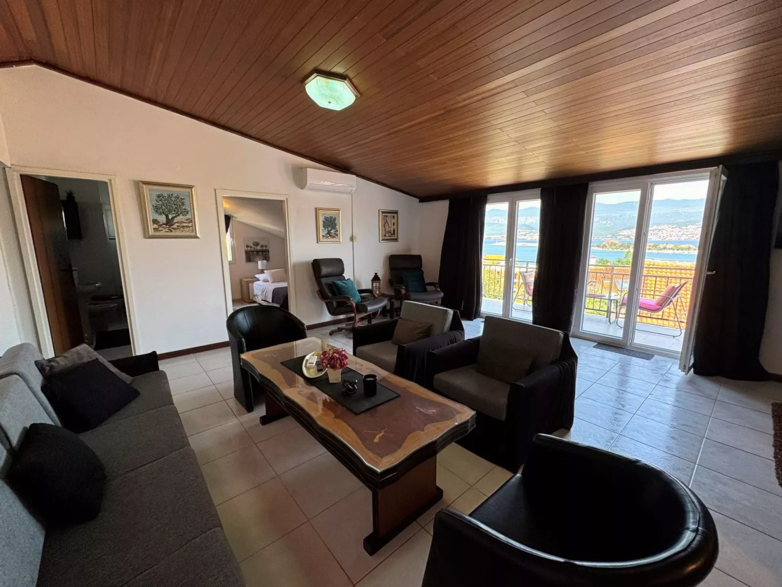 Apartment Lure-Binnen