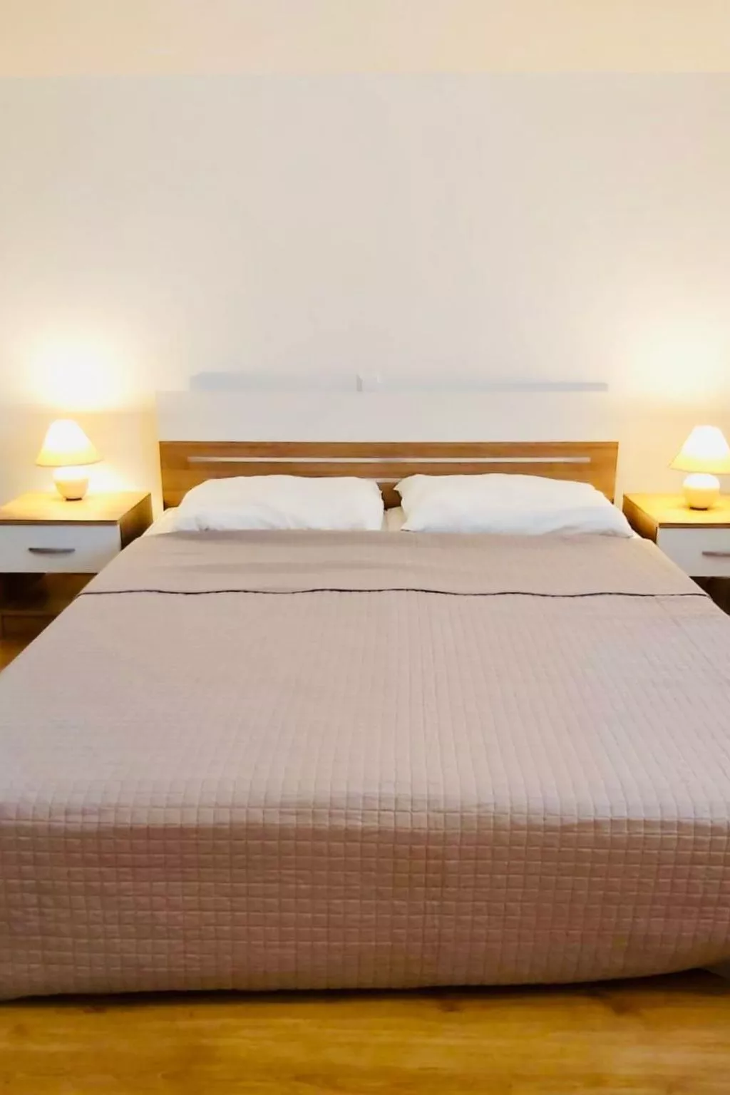 Dachgeschosswohnung auf zwei Etagen mit schönem Meerblick-Binnen