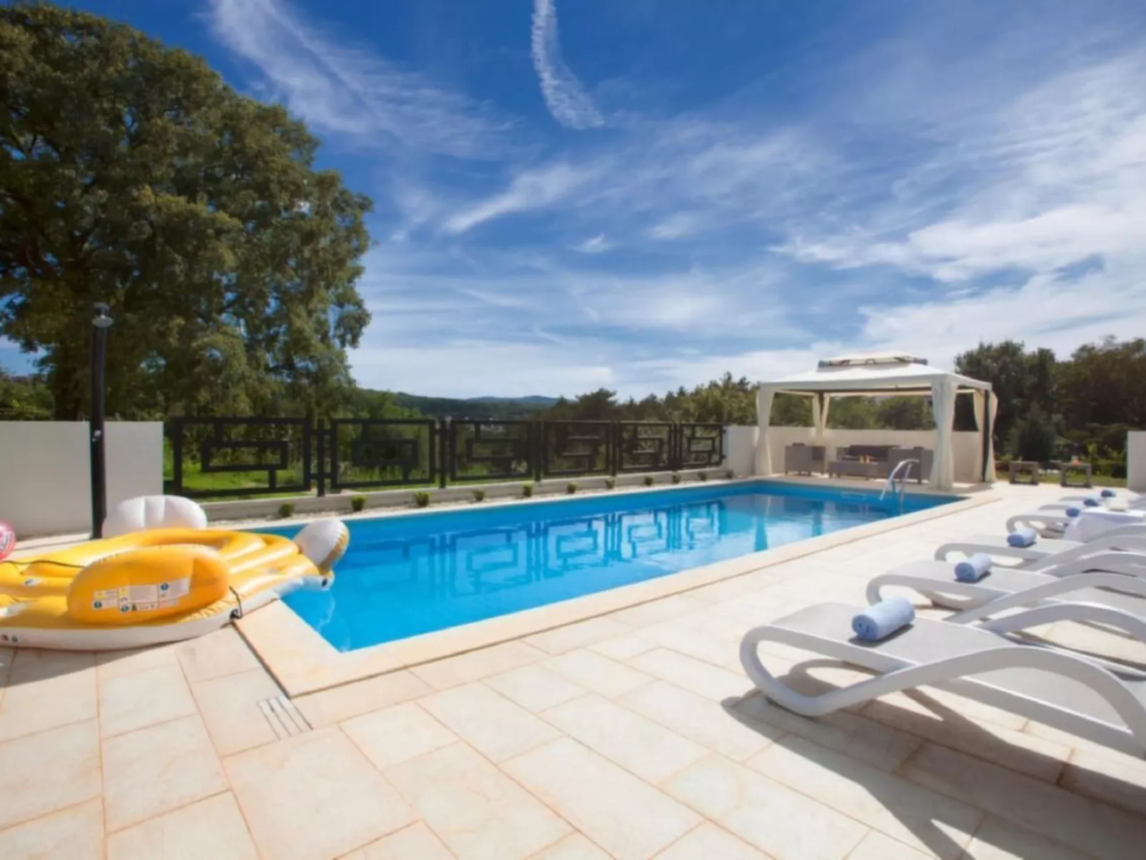 Haus Sanchi-Image-tags.info