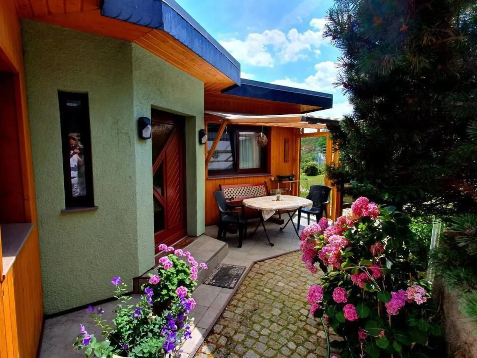 Nichtraucherbungalow - Buiten