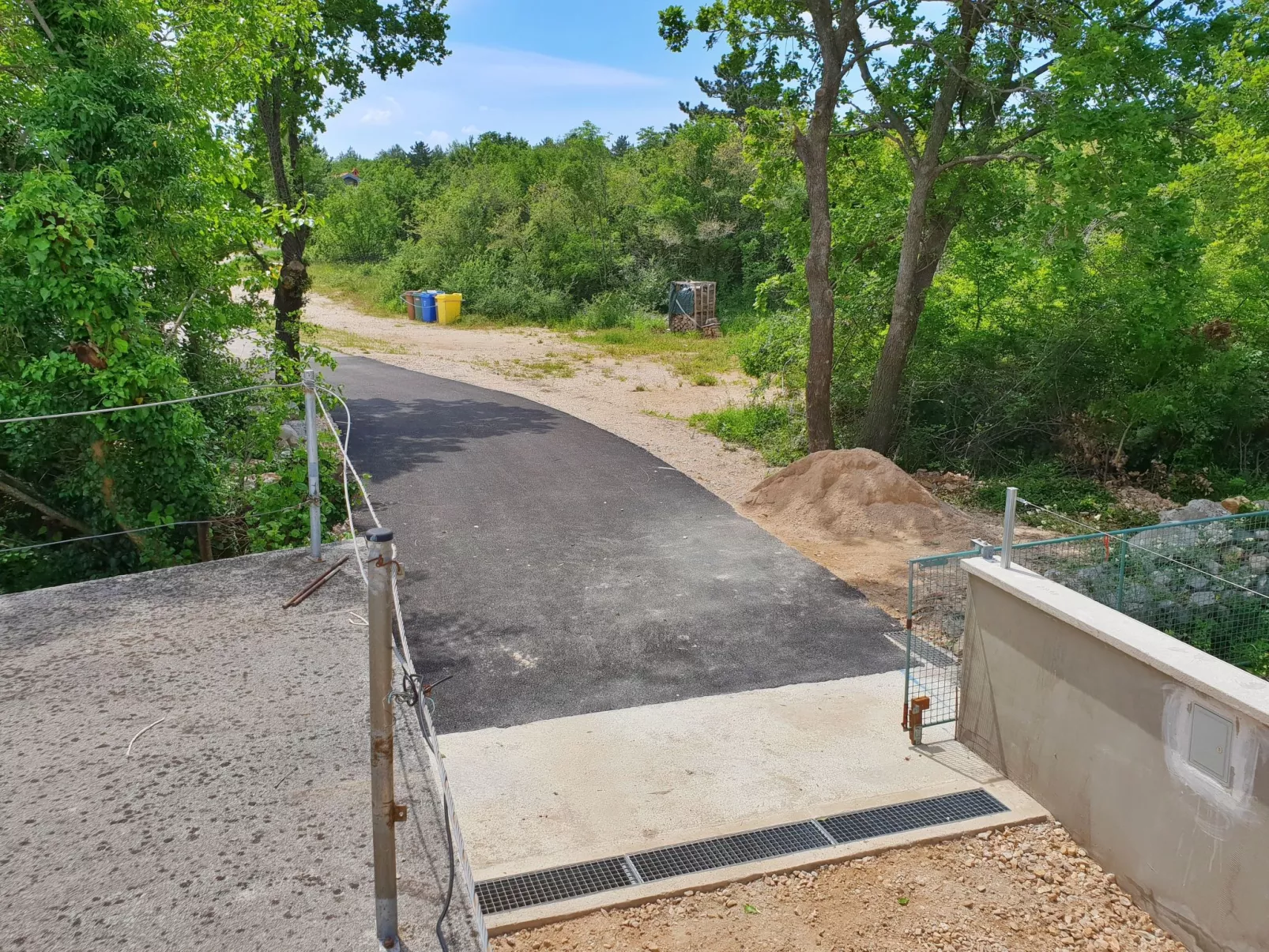 Apartment Bijelic - mit Balkon, 480 m vom Meer-Buiten