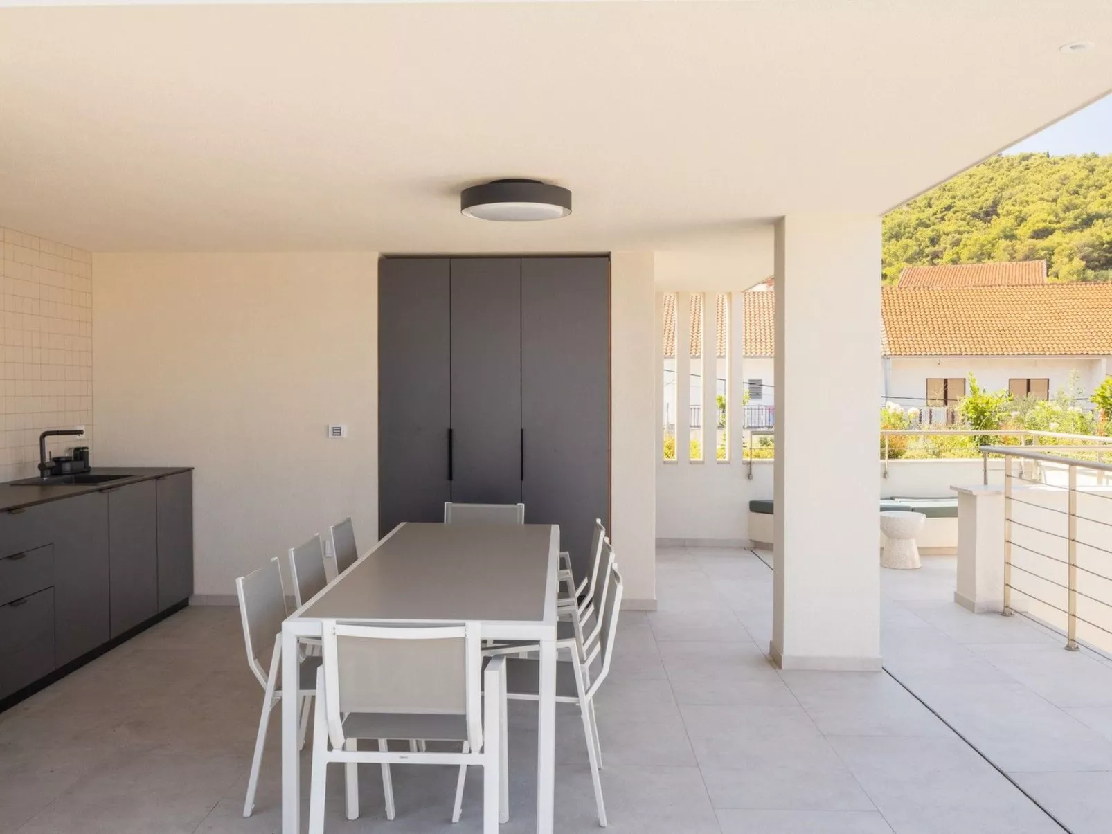 Luxuriöse Villa Aqua-Buiten