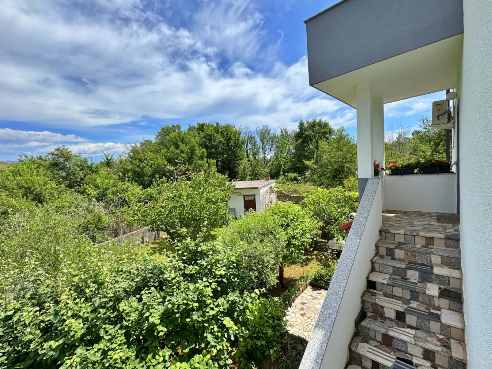 Apartments Nikolic-Binnen