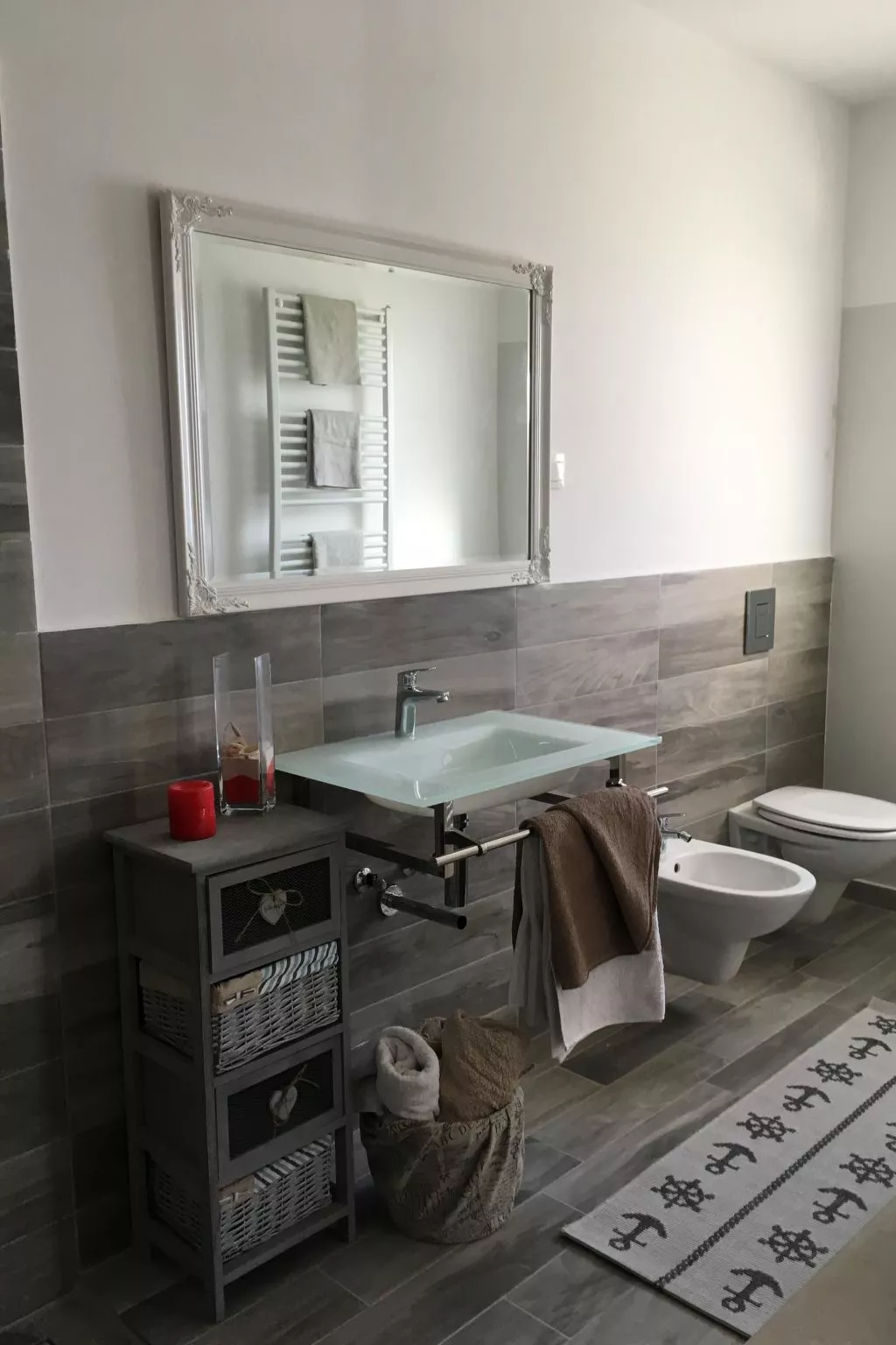 Elegante und komfortable Villa mit Salzwasserpool, Whirlpool und Sauna, umgeben-Binnen