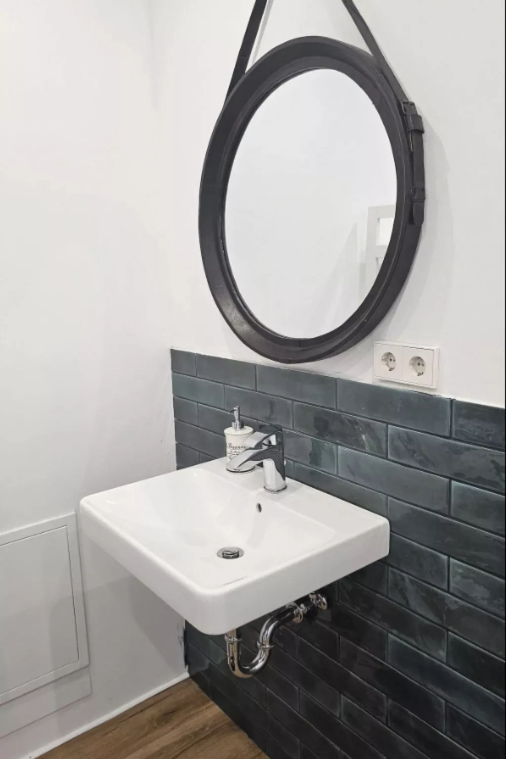 Alte Apotheke Nr. 1 -Offizin-Binnen