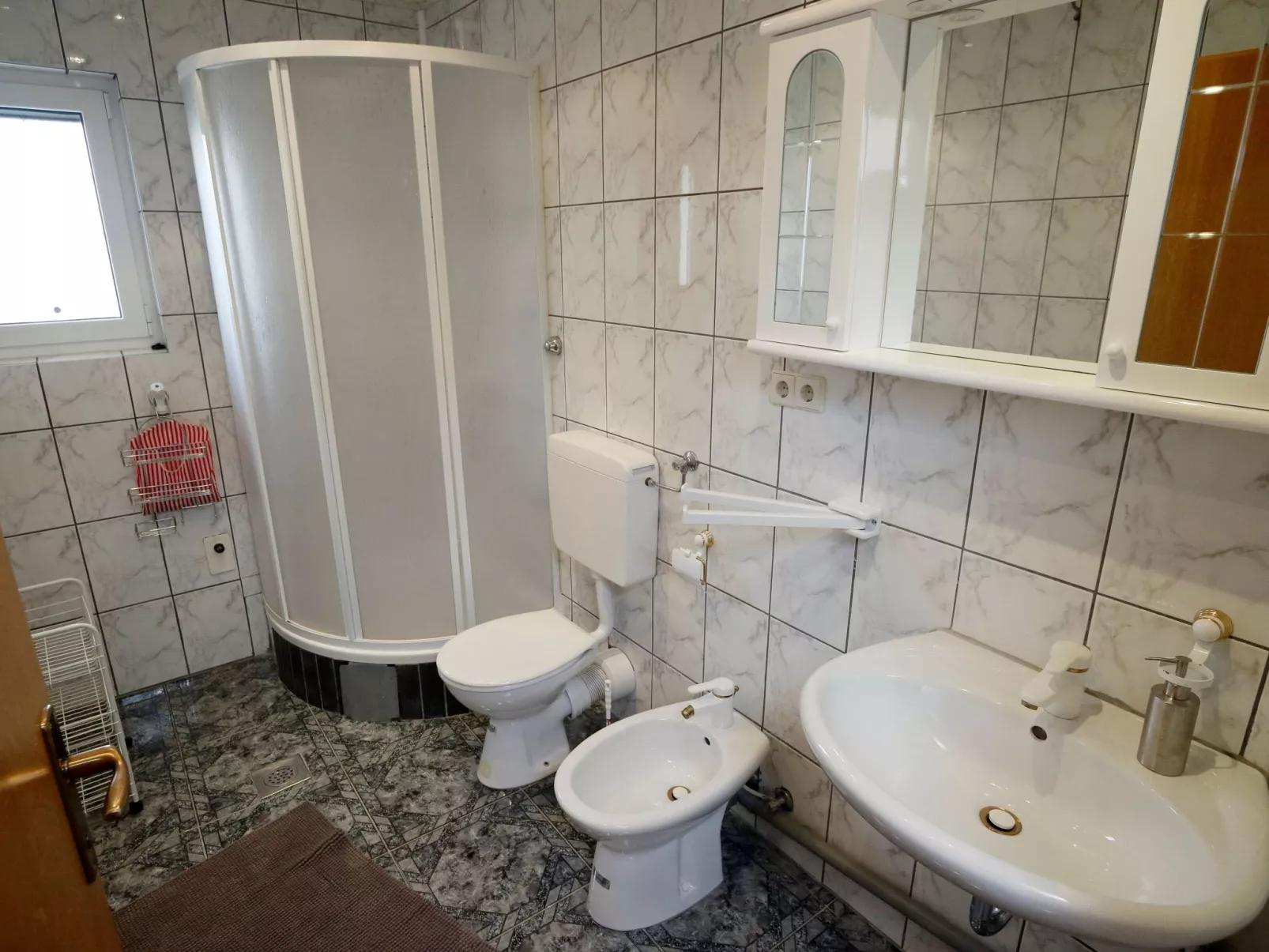 Für sechs Personen mit Terrasse-Binnen