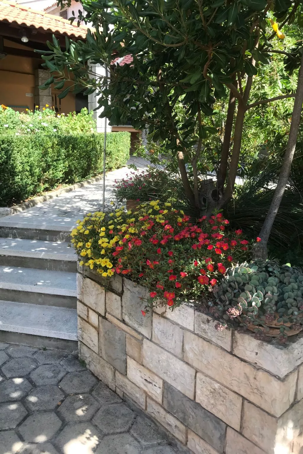 Elegantes Familienappartement mit privatem Pool-Buiten