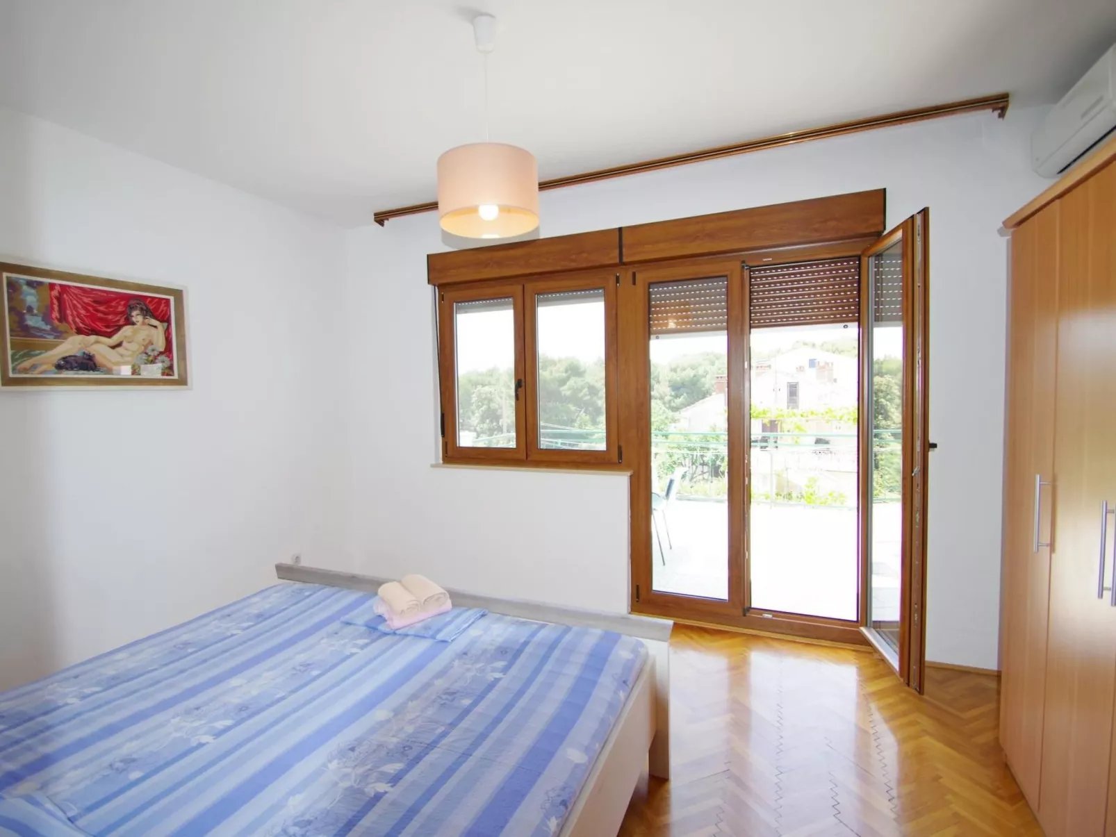 "Gortanova" mit privatem Balkon-Binnen