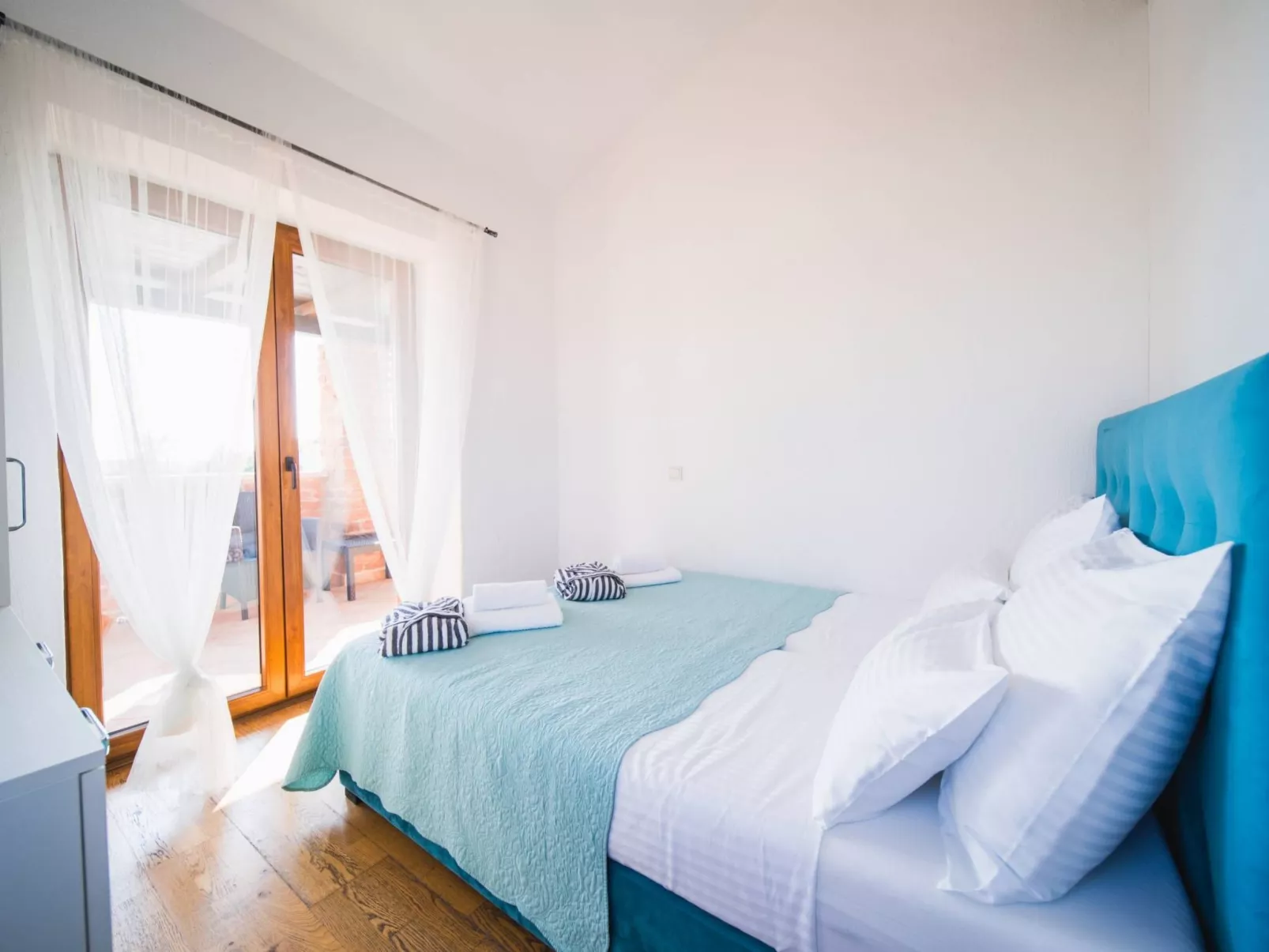 Villa Mani-Image-tags.info