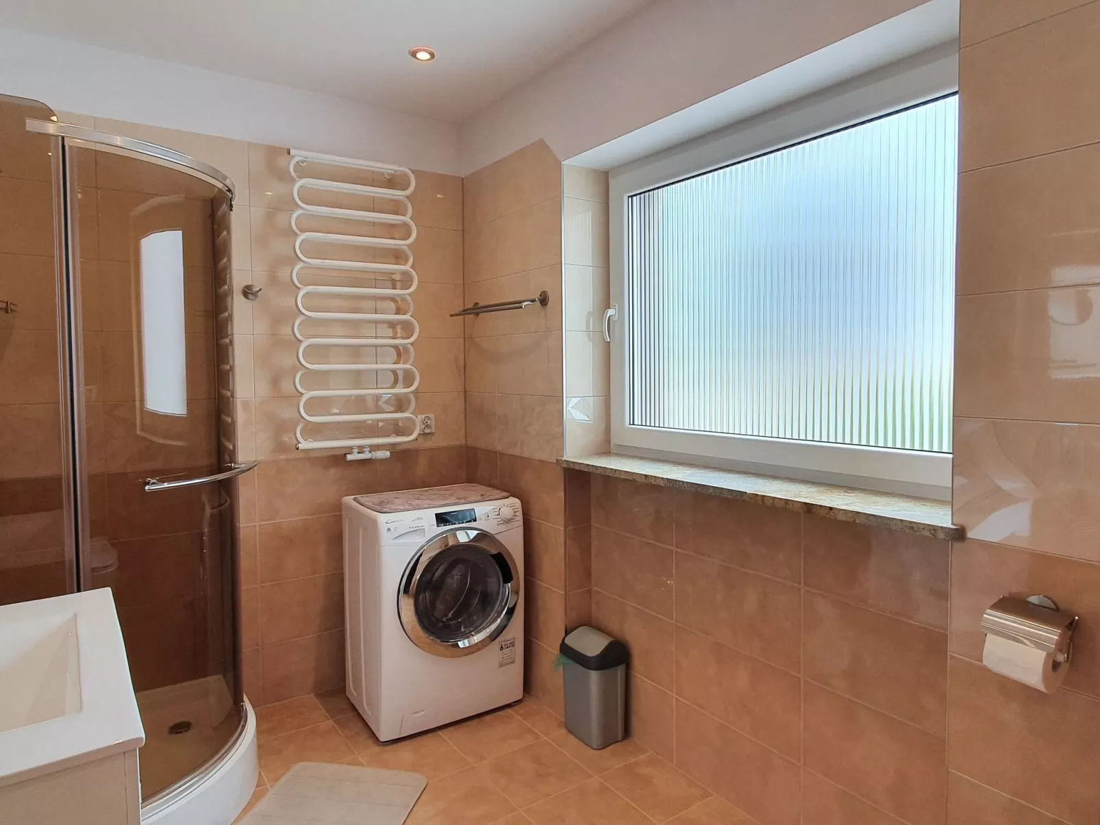 Wohnung "Larch Apartment"-Binnen