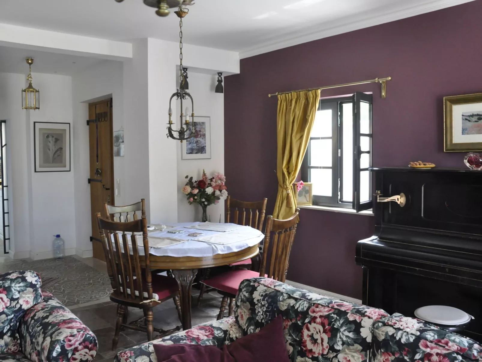 In Zelinika mit Großer Terrasse-Binnen