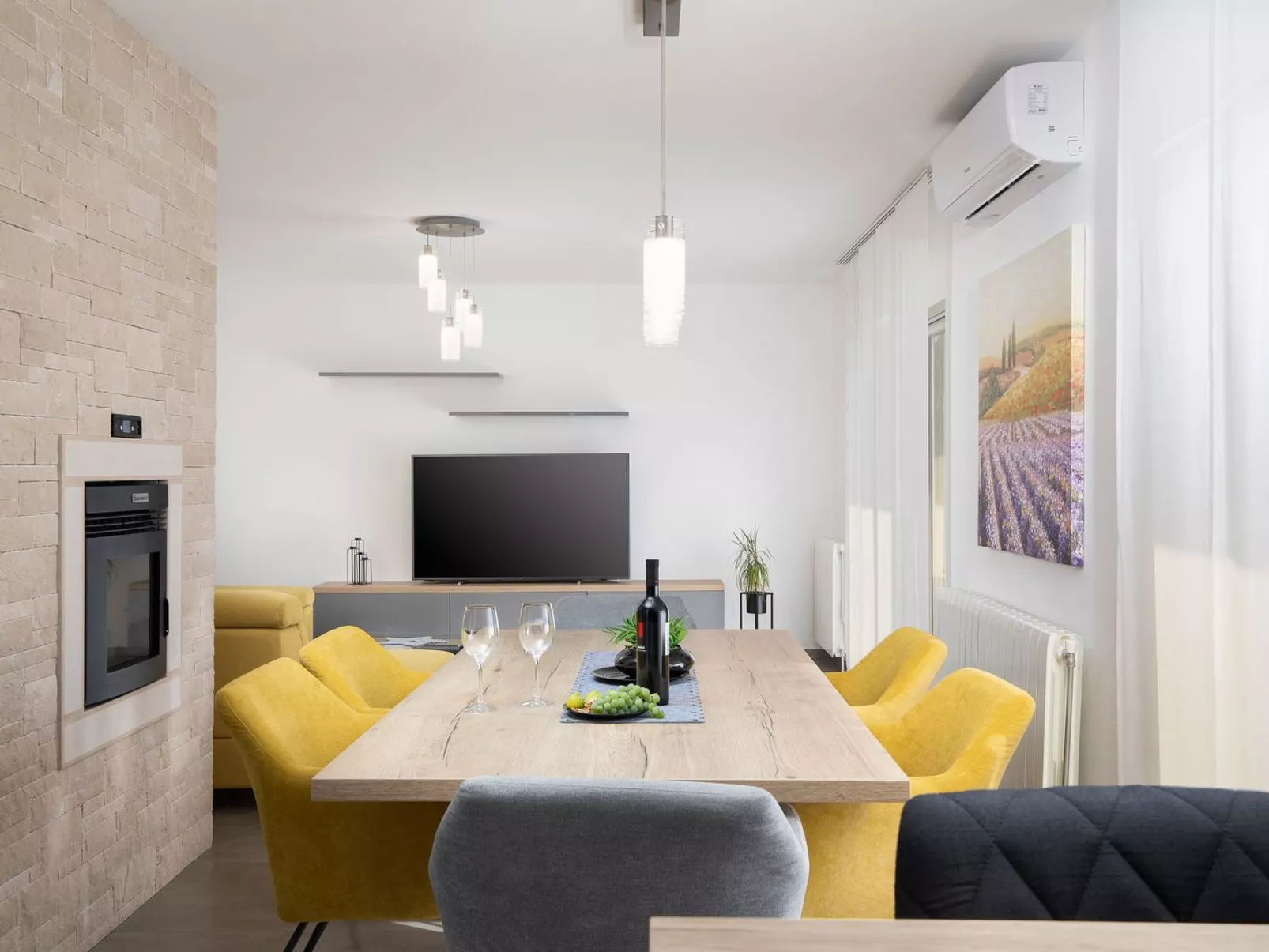 3-Schlafzimmer-Wohnung mit Gemeinschaftspool-Binnen