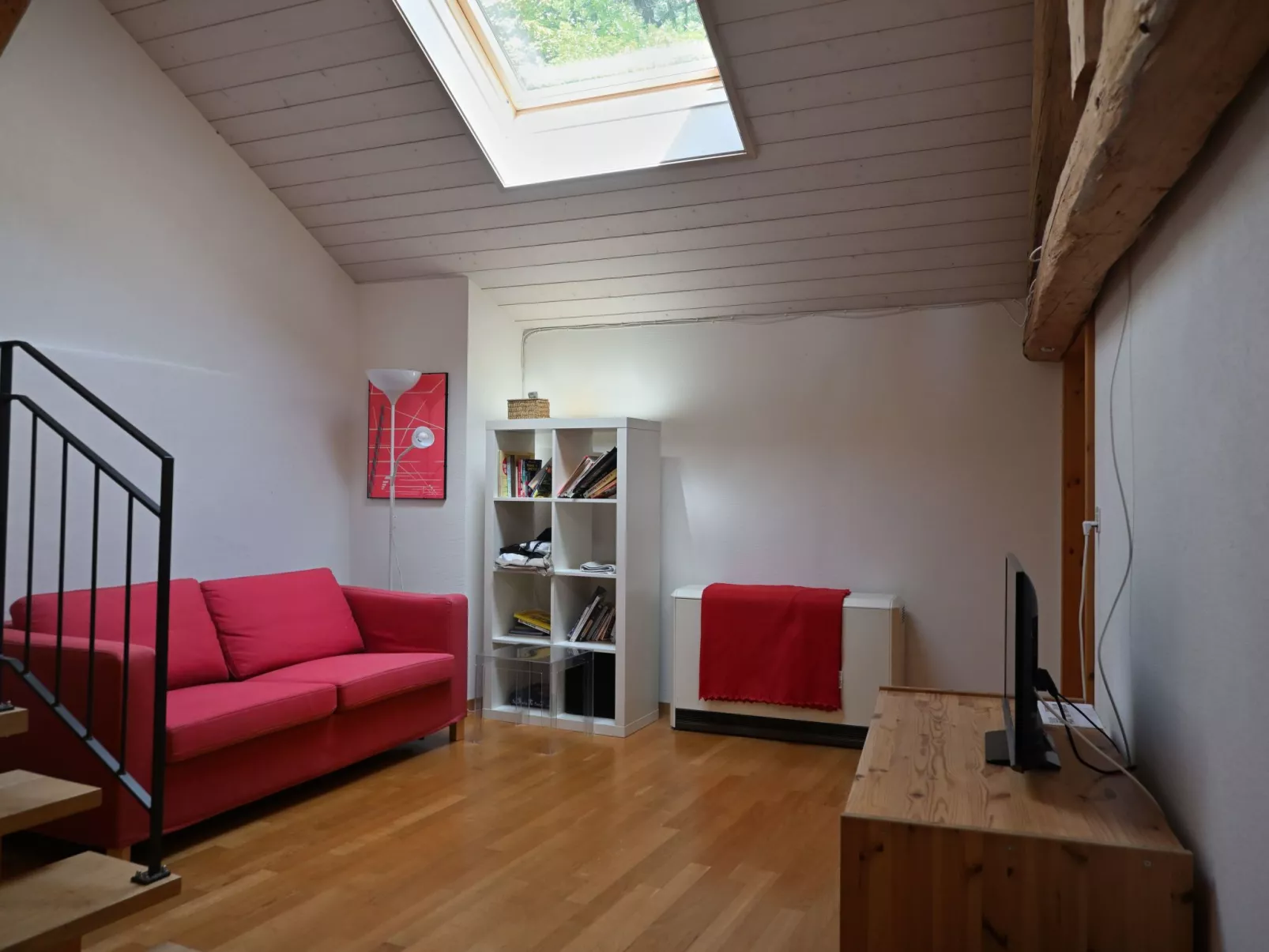 Mit Privatparkplatz-Binnen