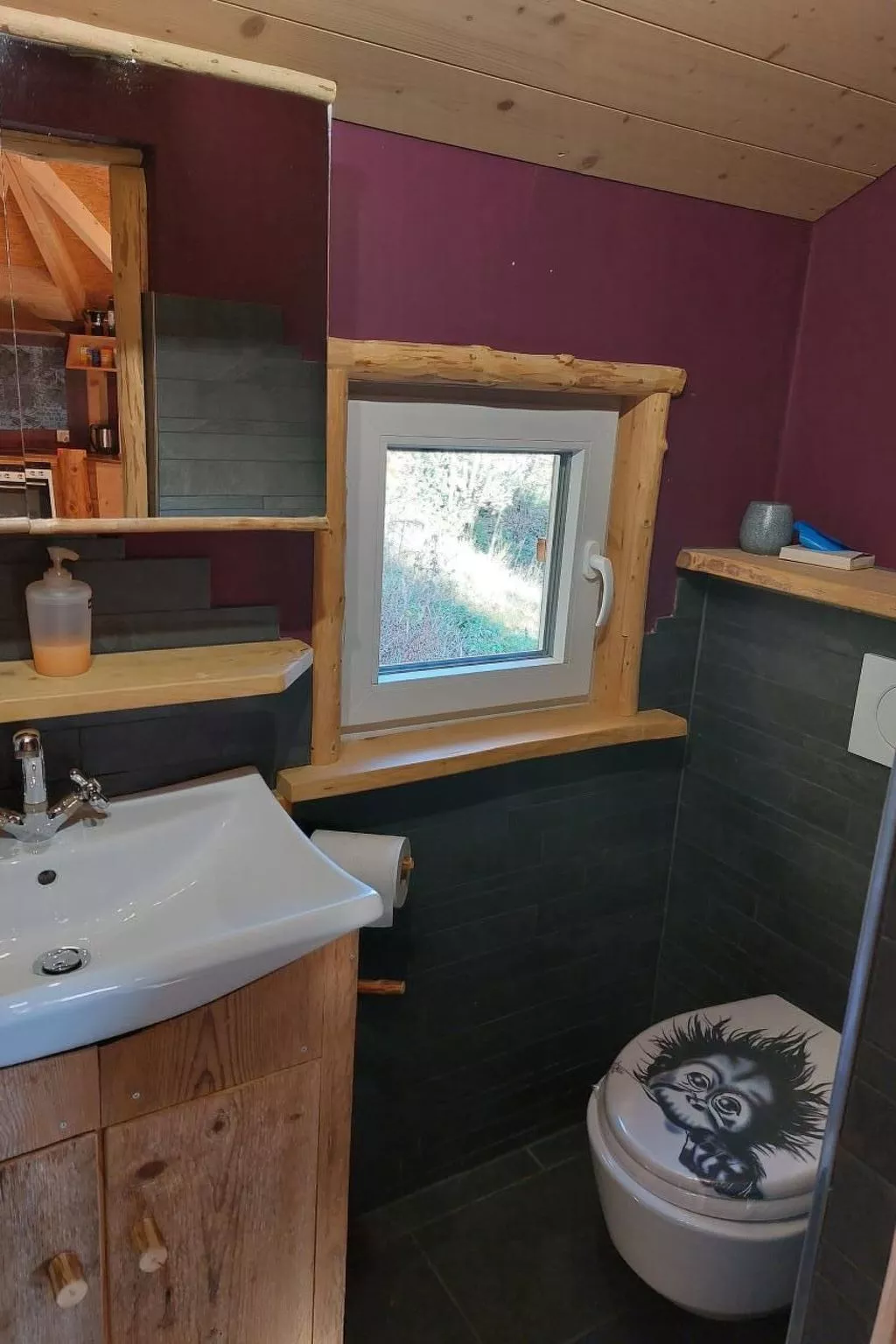 Einzigartige Holzhütte mit Bergpanorama-Binnen