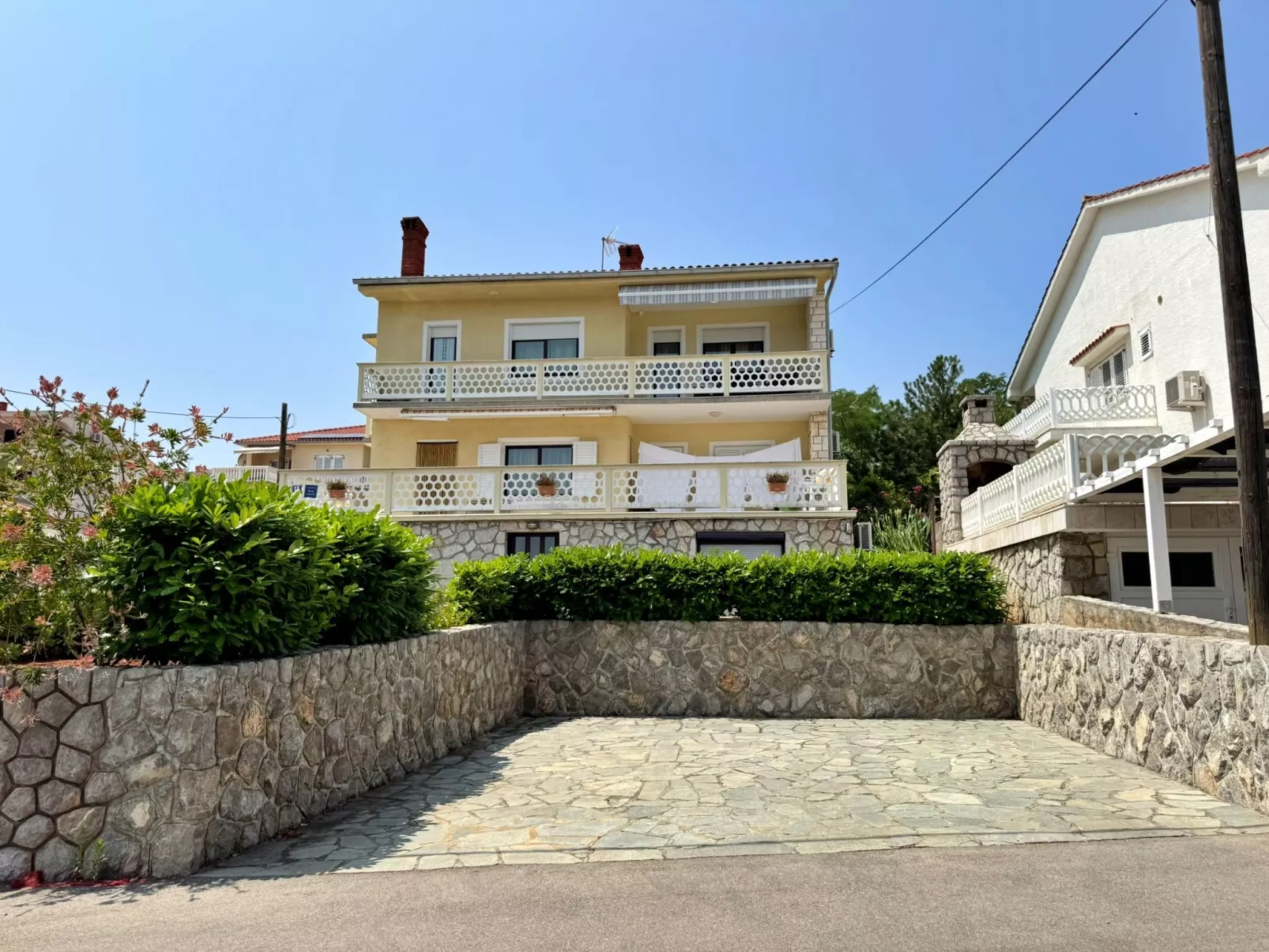 Apartment Rozi-Image-tags.info