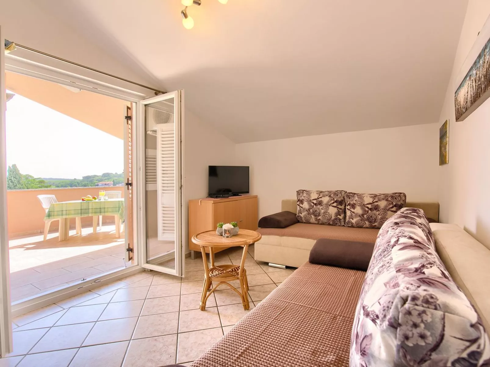 Mit Bootsanleger-Binnen