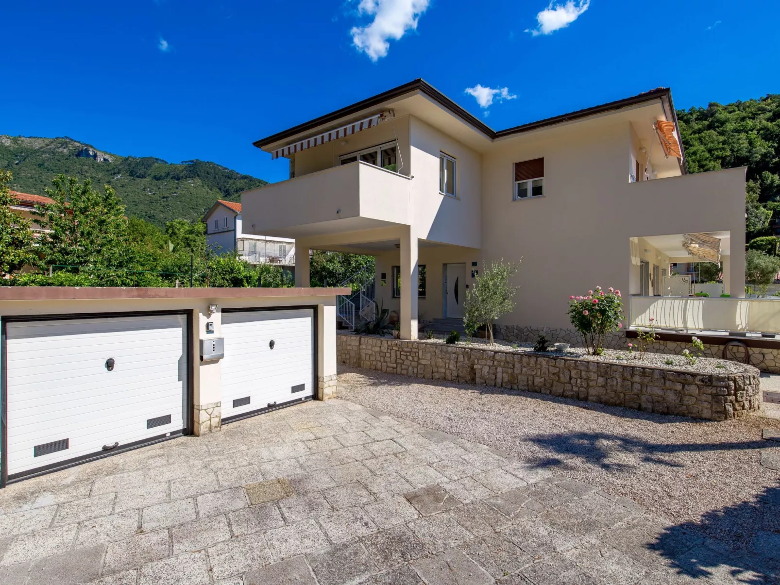 Wohnung "Zwillingsterrassen Gartenwohnung"-Buiten