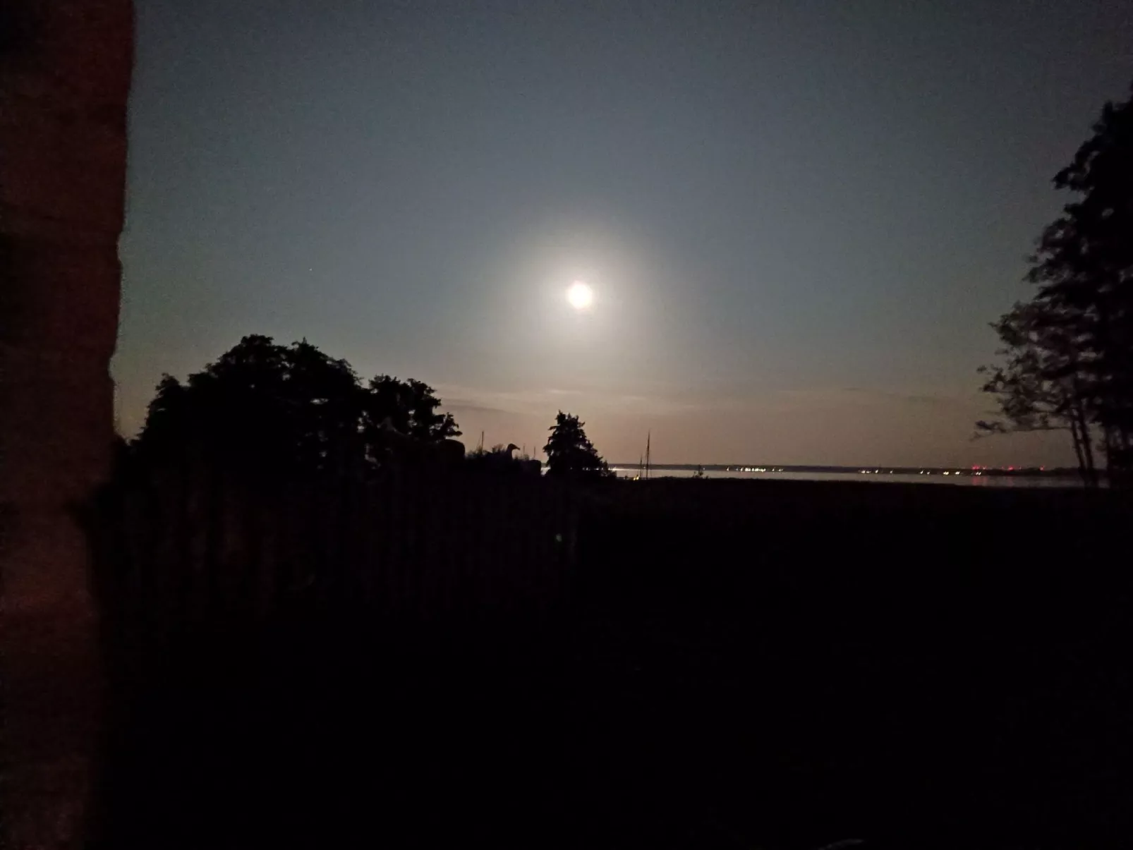 Admiral's Corner Luv-Buiten