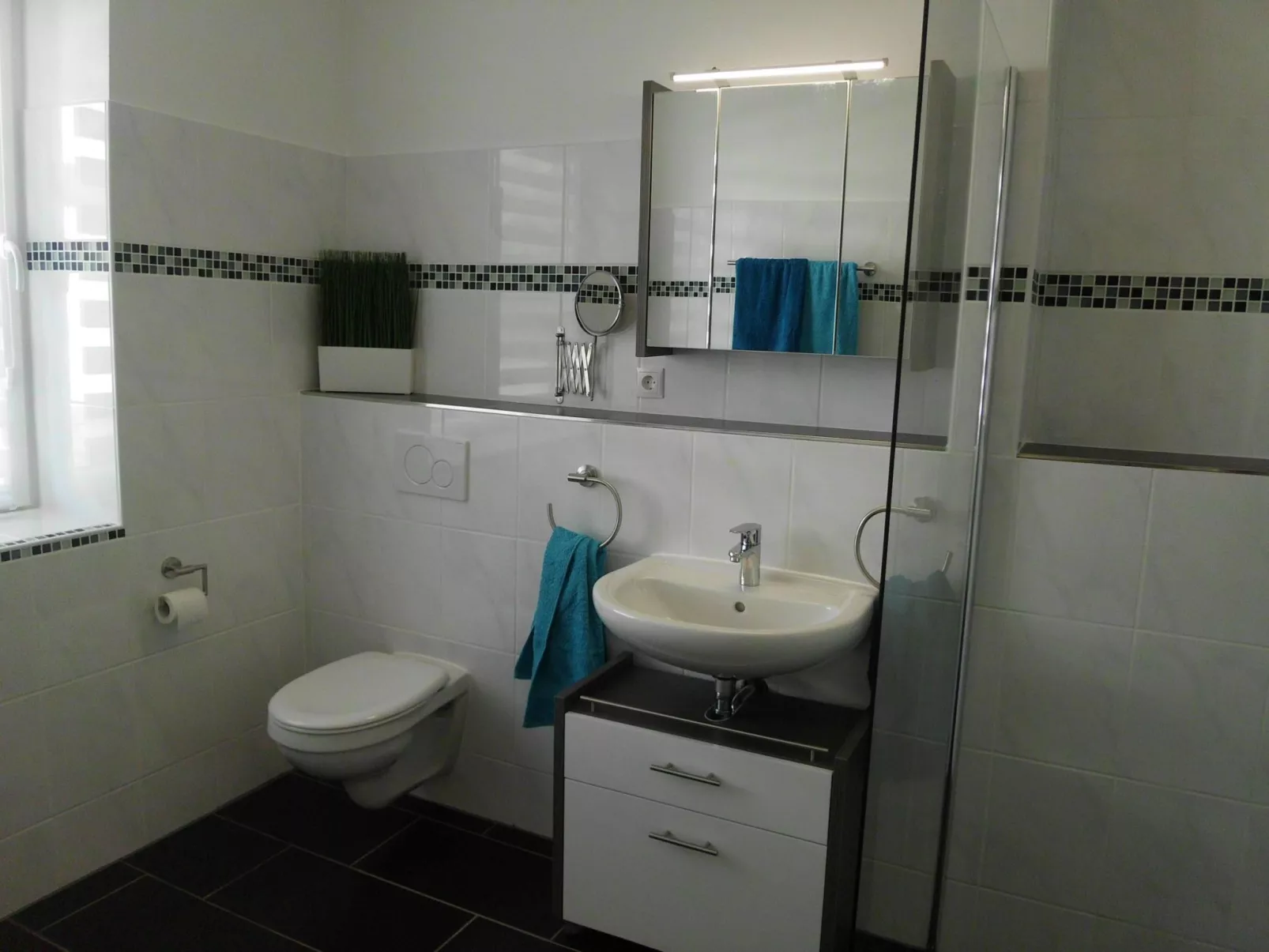 Barrierefreie FeHausHälfte mit Terrasse-Binnen