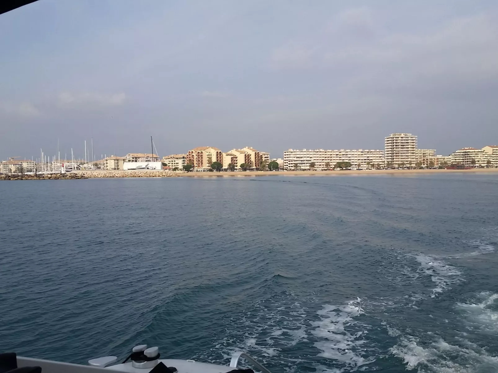 Die Sonne der Côte d'Azur-Buiten