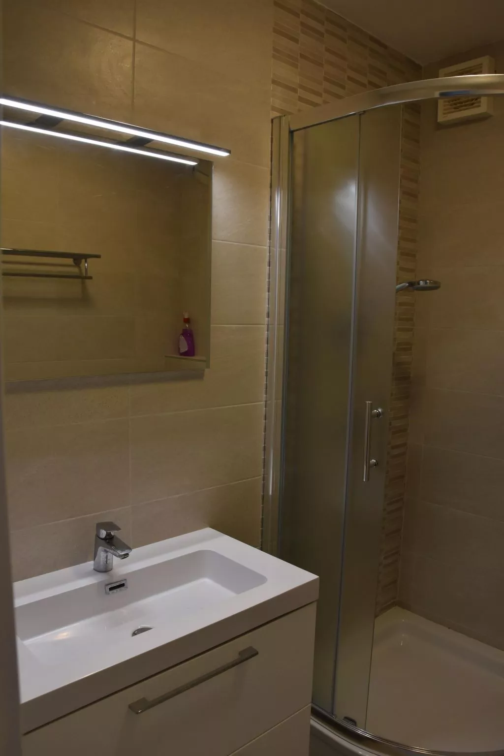 Ferienvilla mit Whirlpool-Binnen