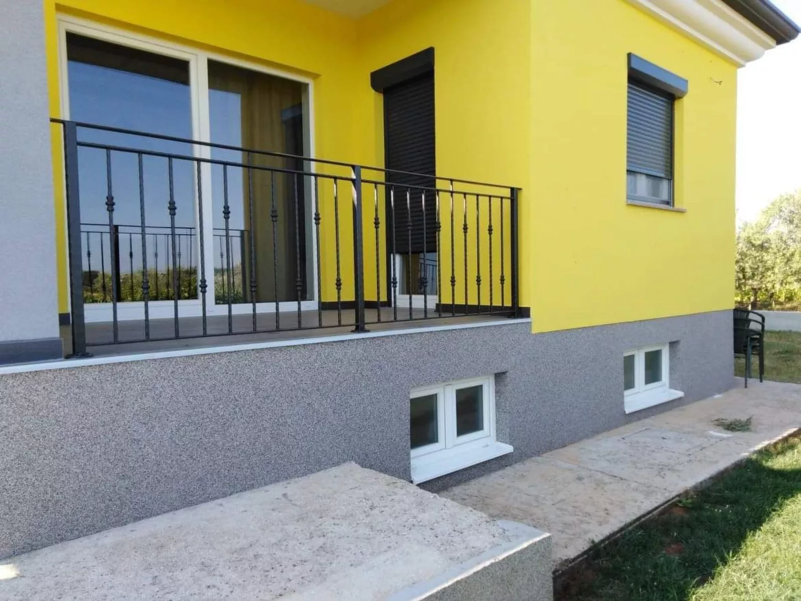 Mit Terrasse, Grill und Garten-Image-tags.info