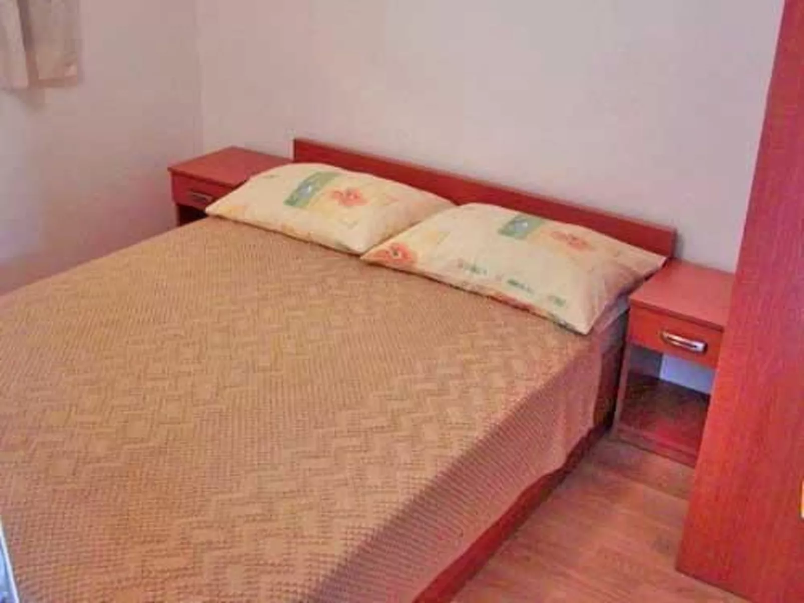 Sunara mit Terrasse und Kinderpool-Binnen