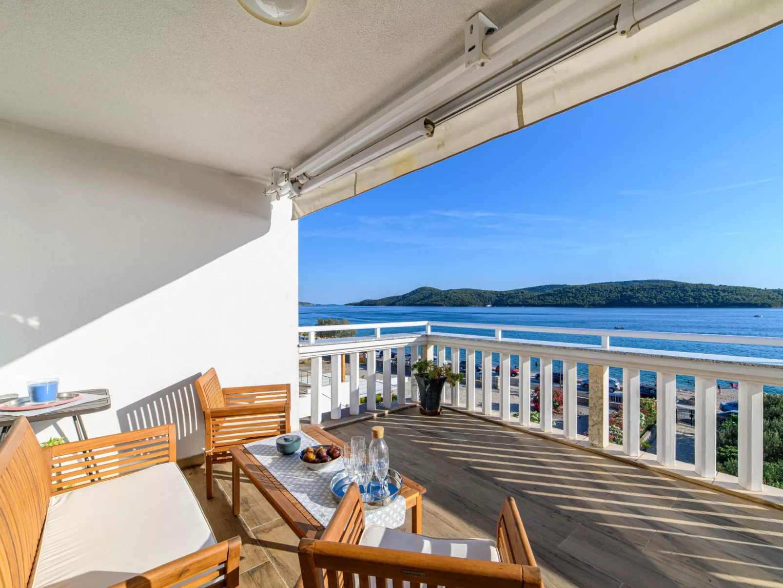 "Appartement Nr. 5".-Buiten